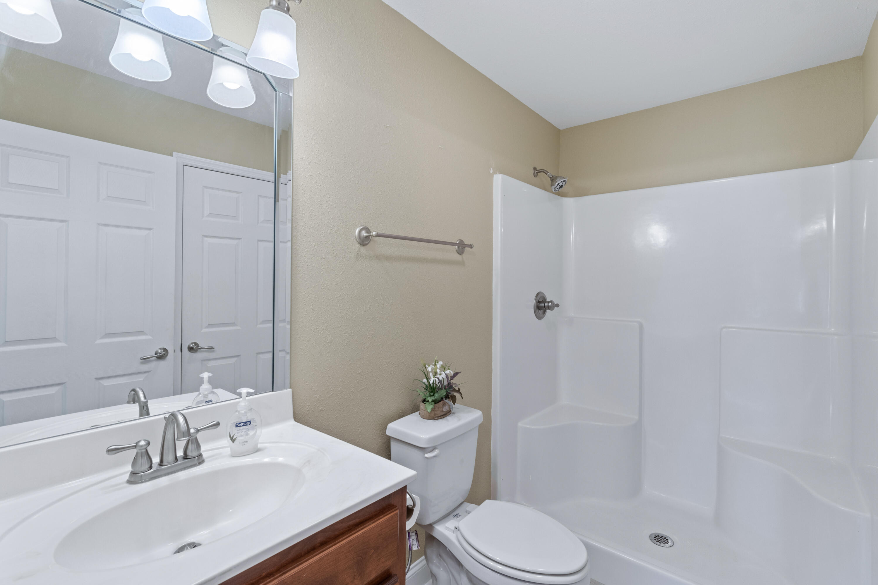2403 Applebrook Drive
