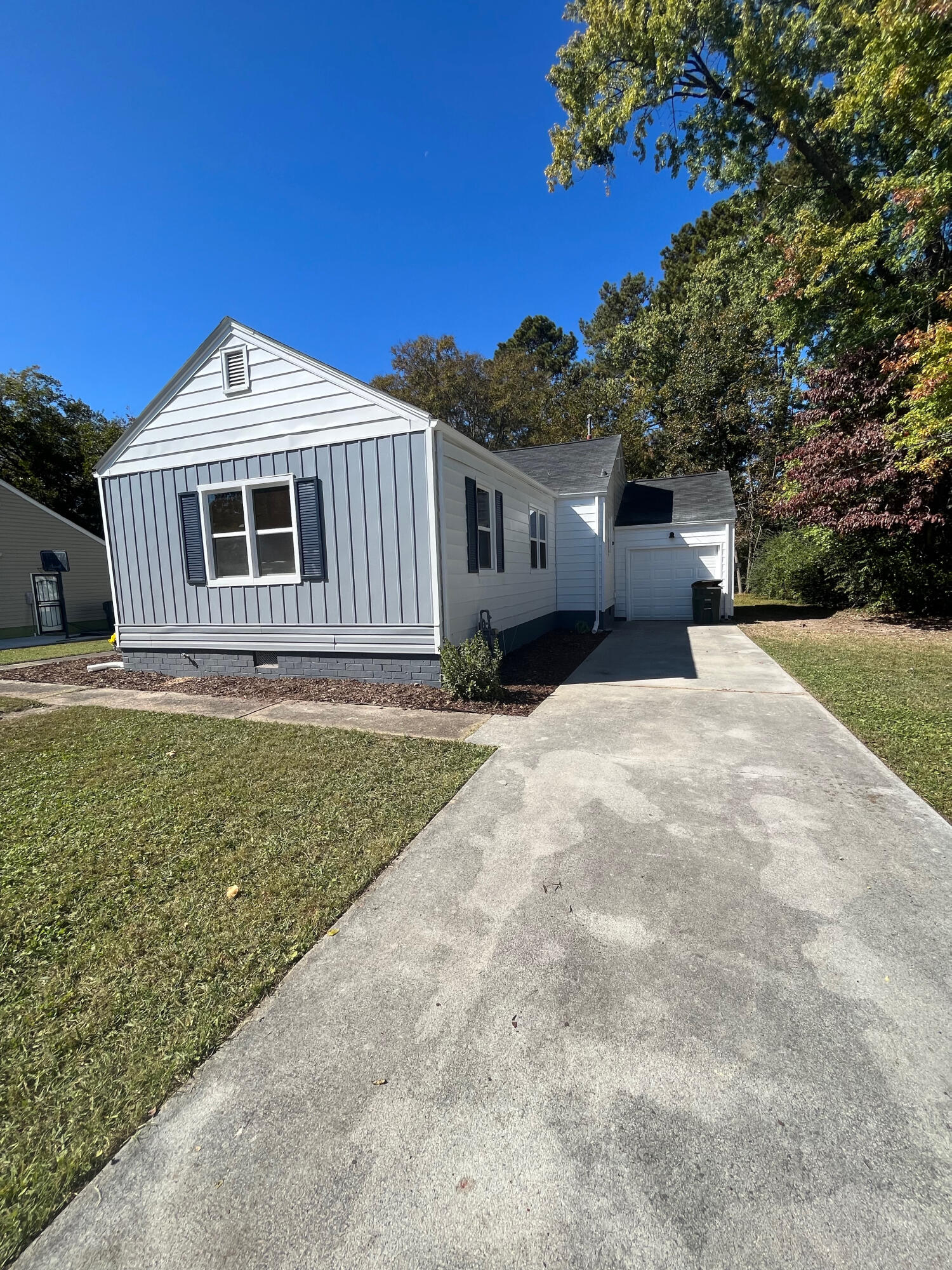 211 Laws Avenue