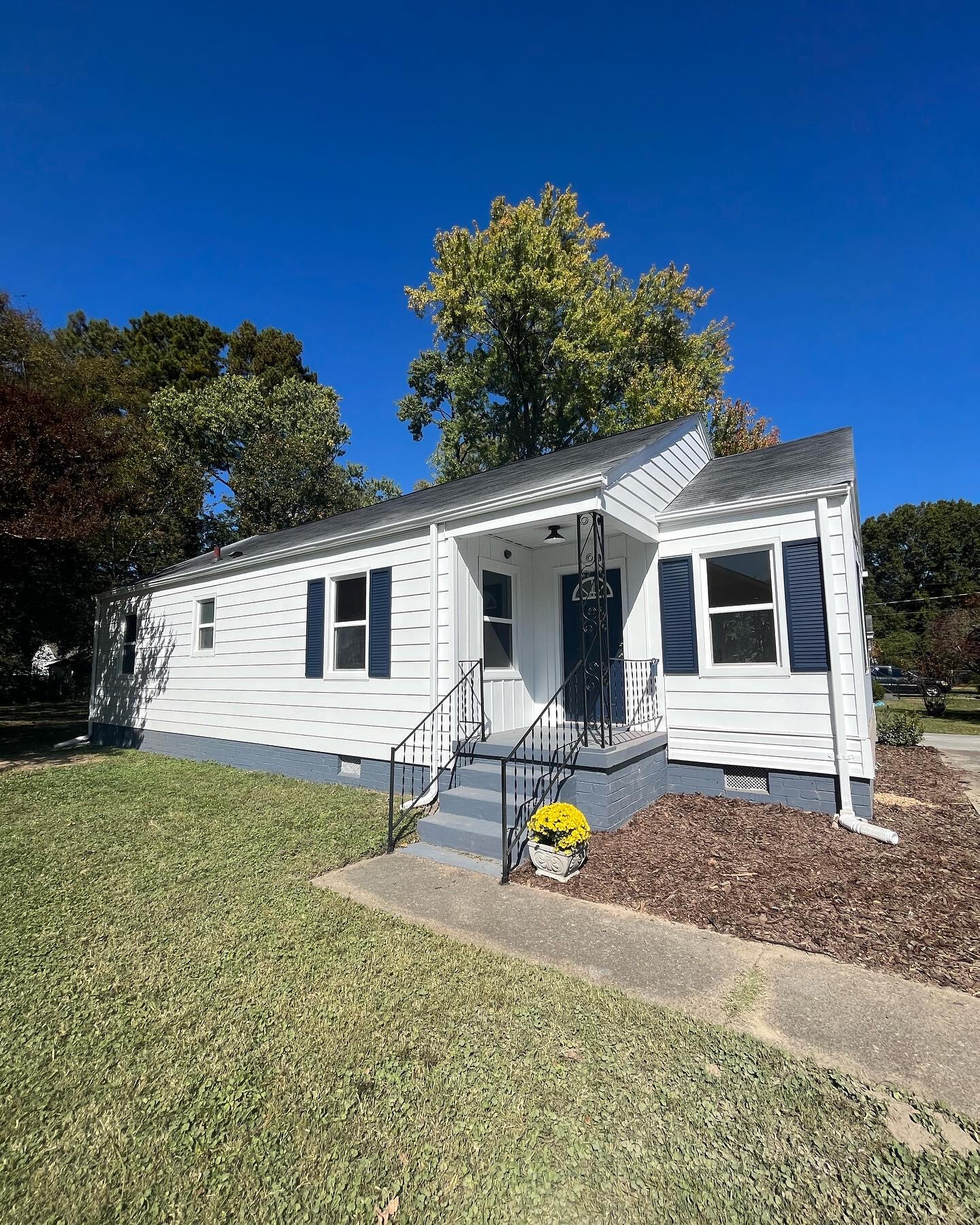 211 Laws Avenue