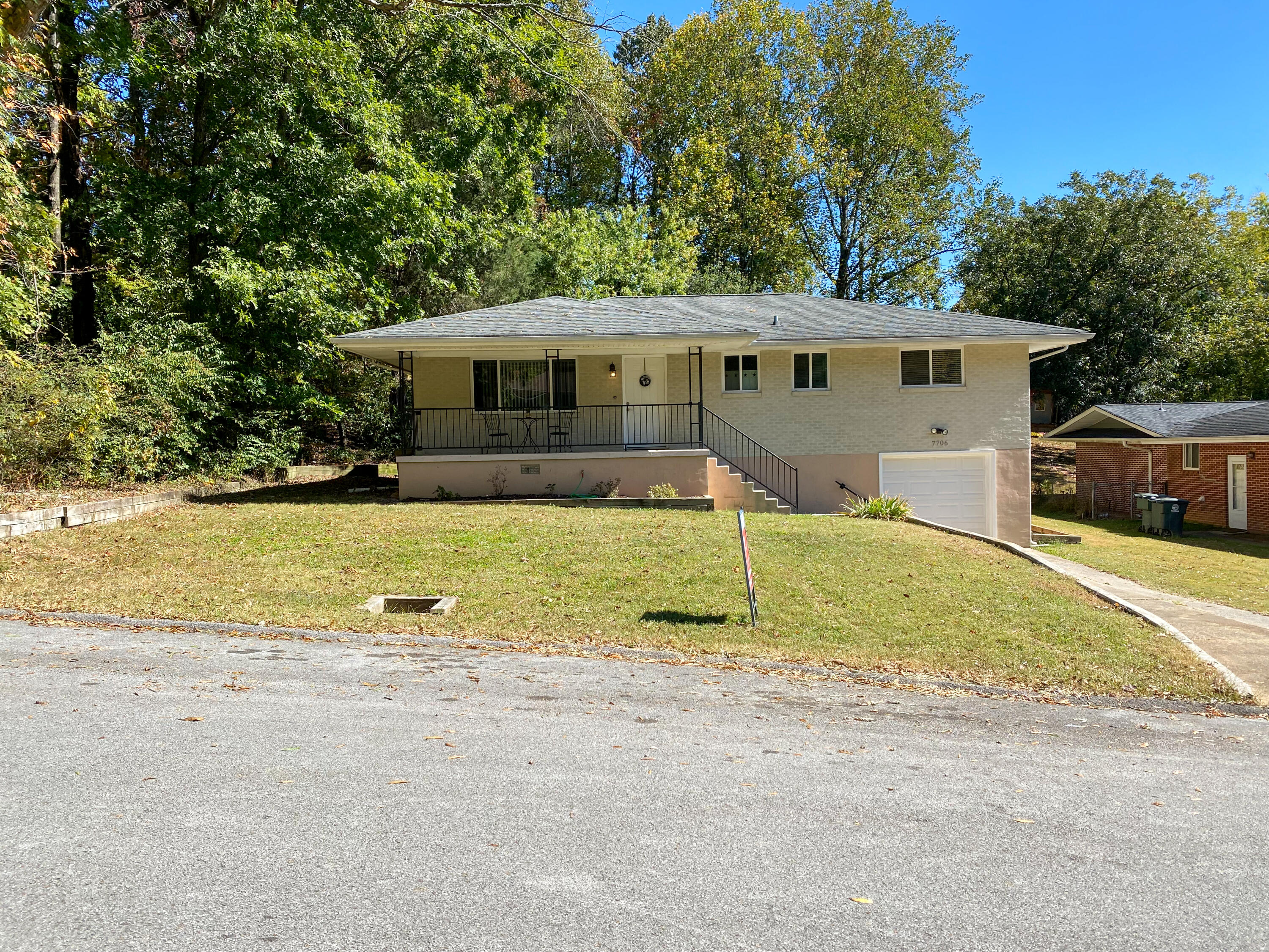 7706 Vista Hills Drive