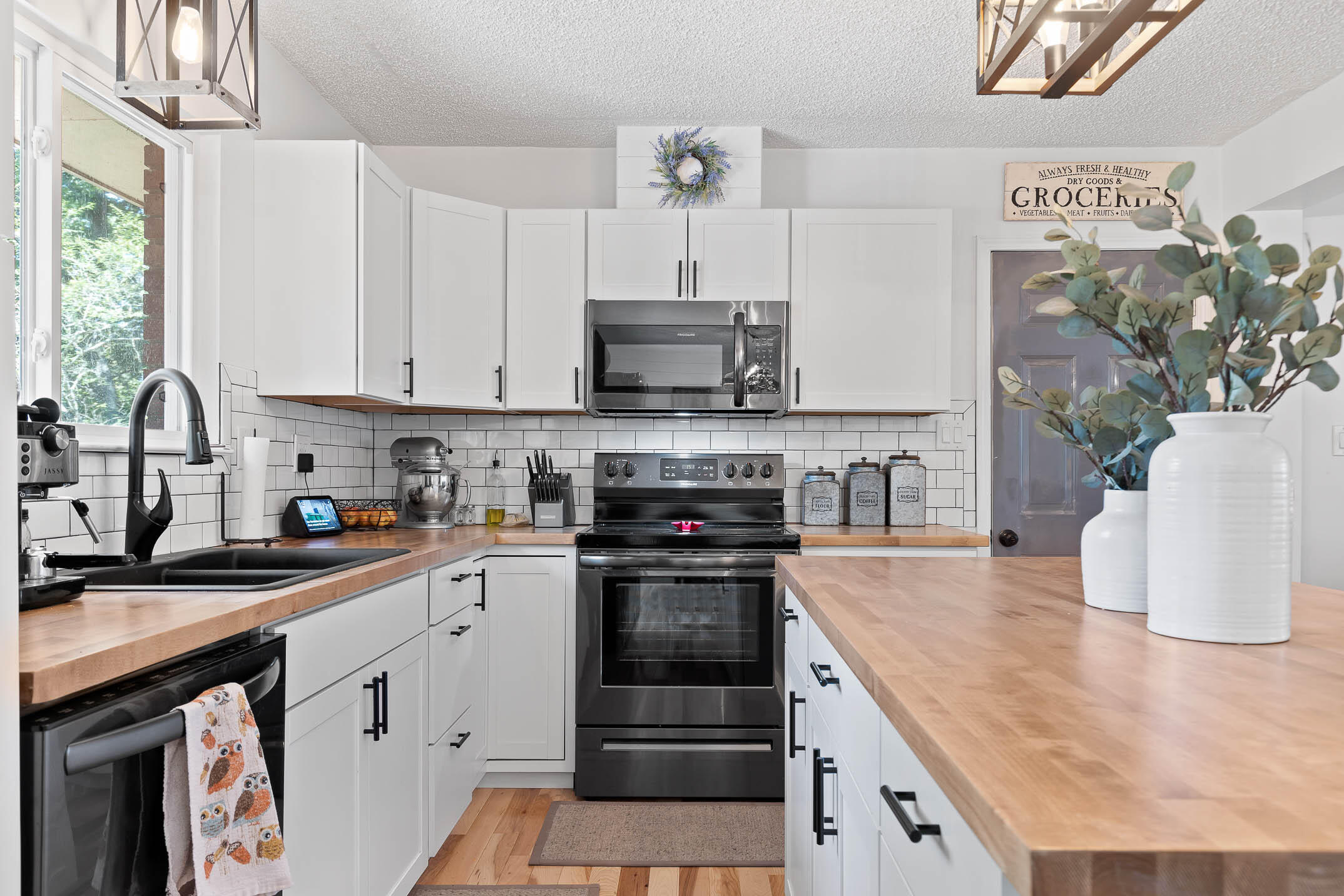 517 Leafwood Drive