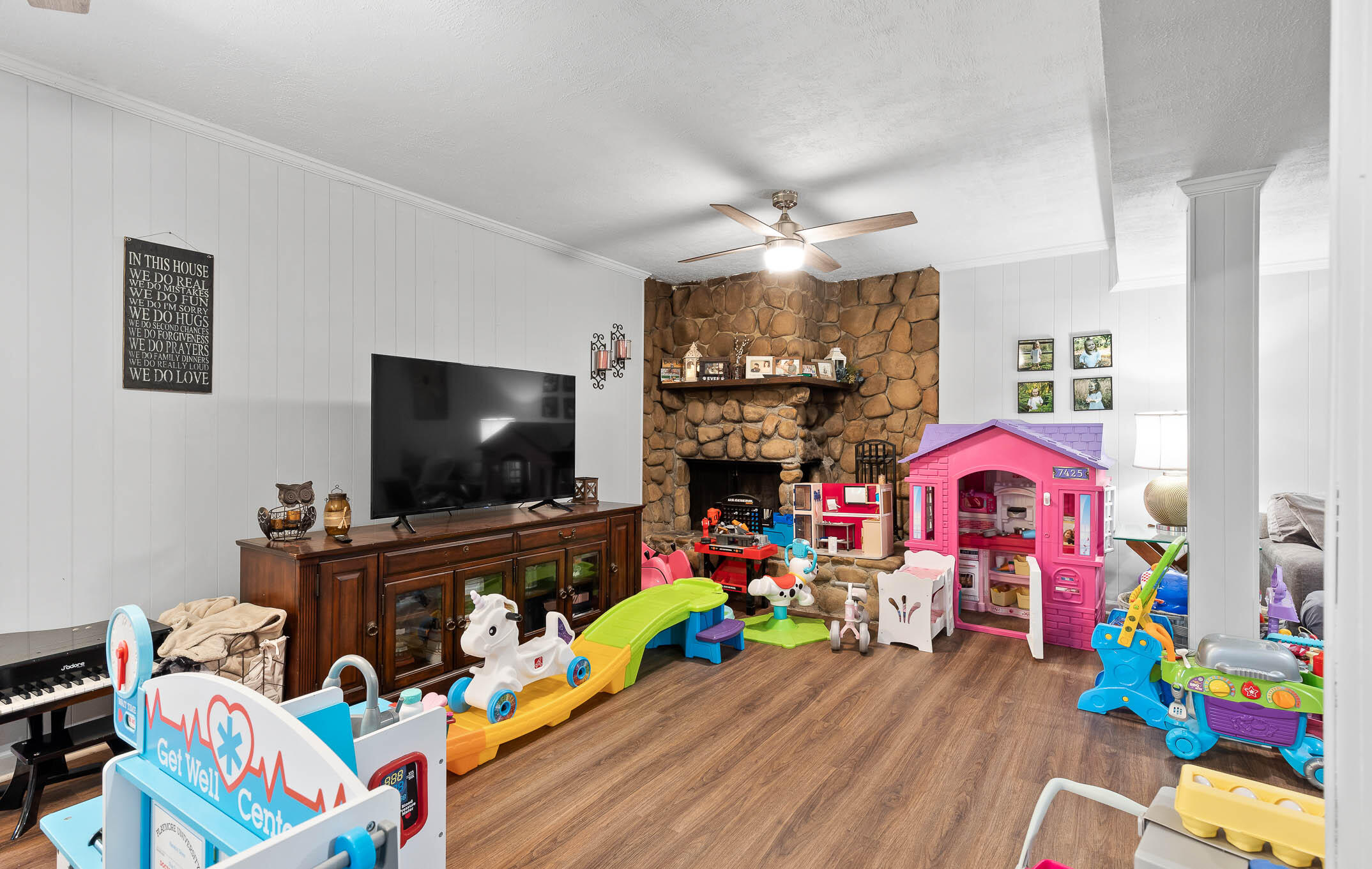 517 Leafwood Drive