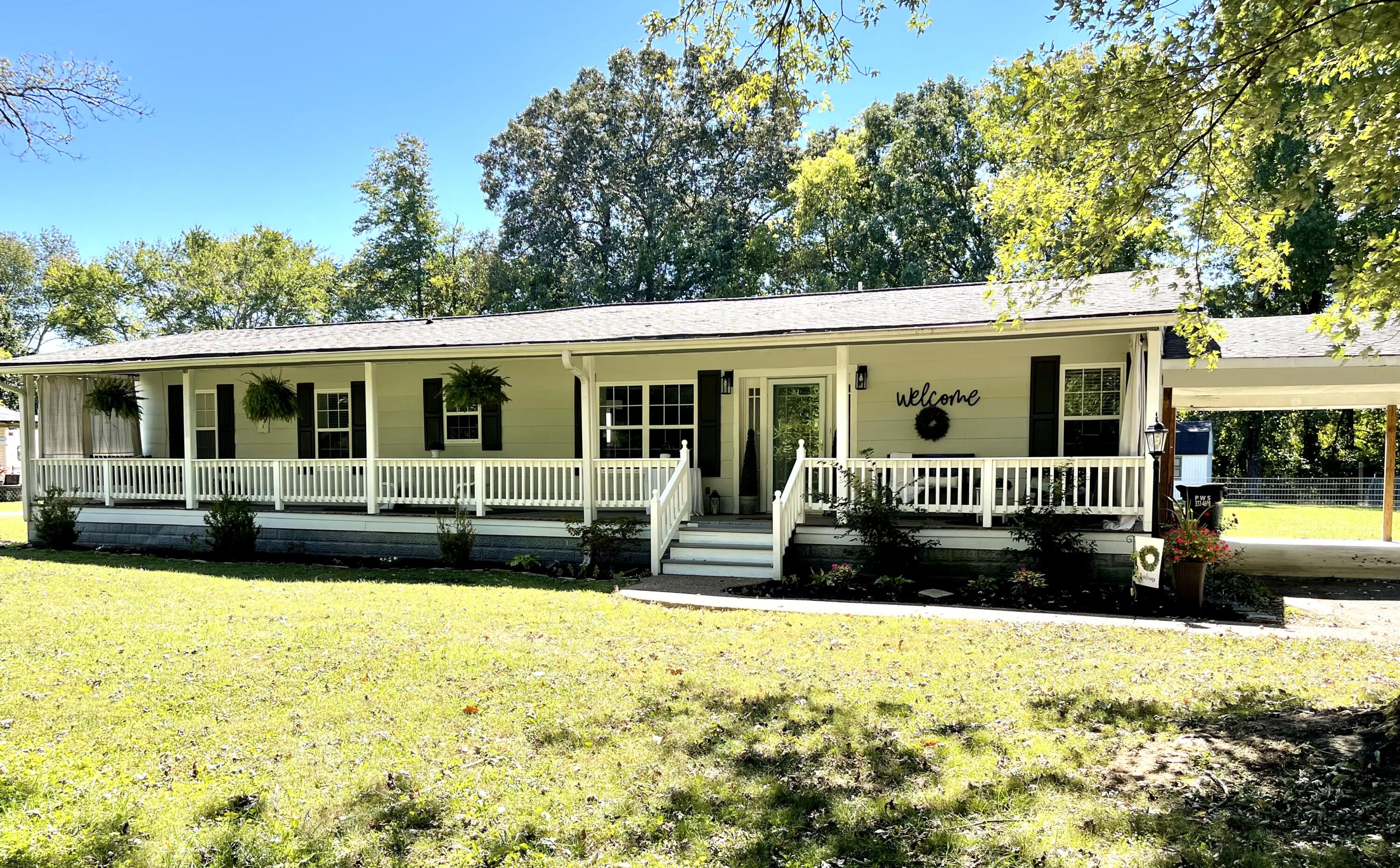 182 N Hickey Circle