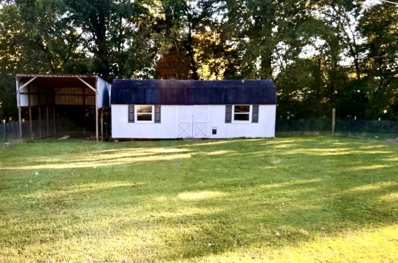 182 N Hickey Circle