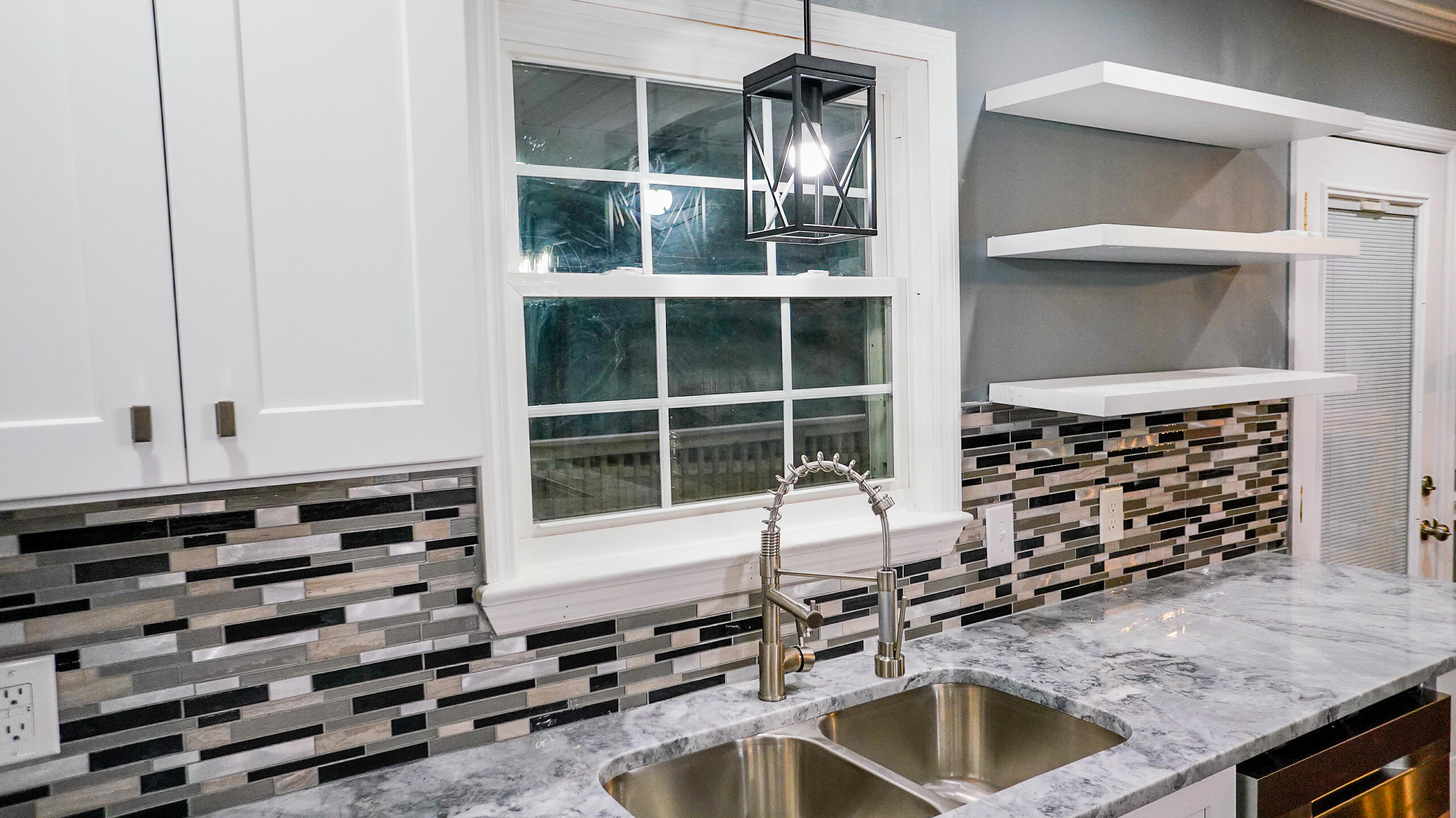 9502 Timberlog Drive