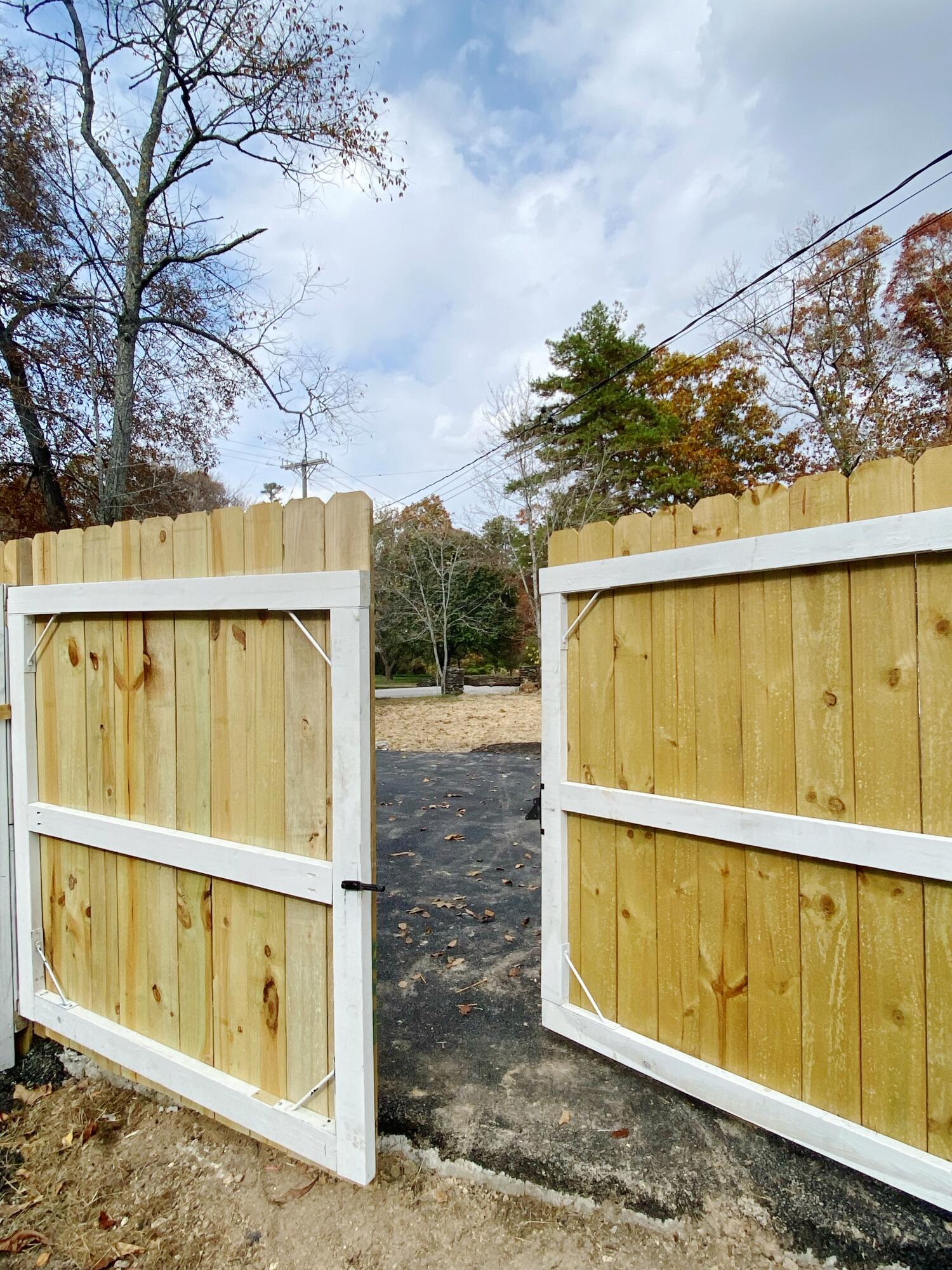 9502 Timberlog Drive