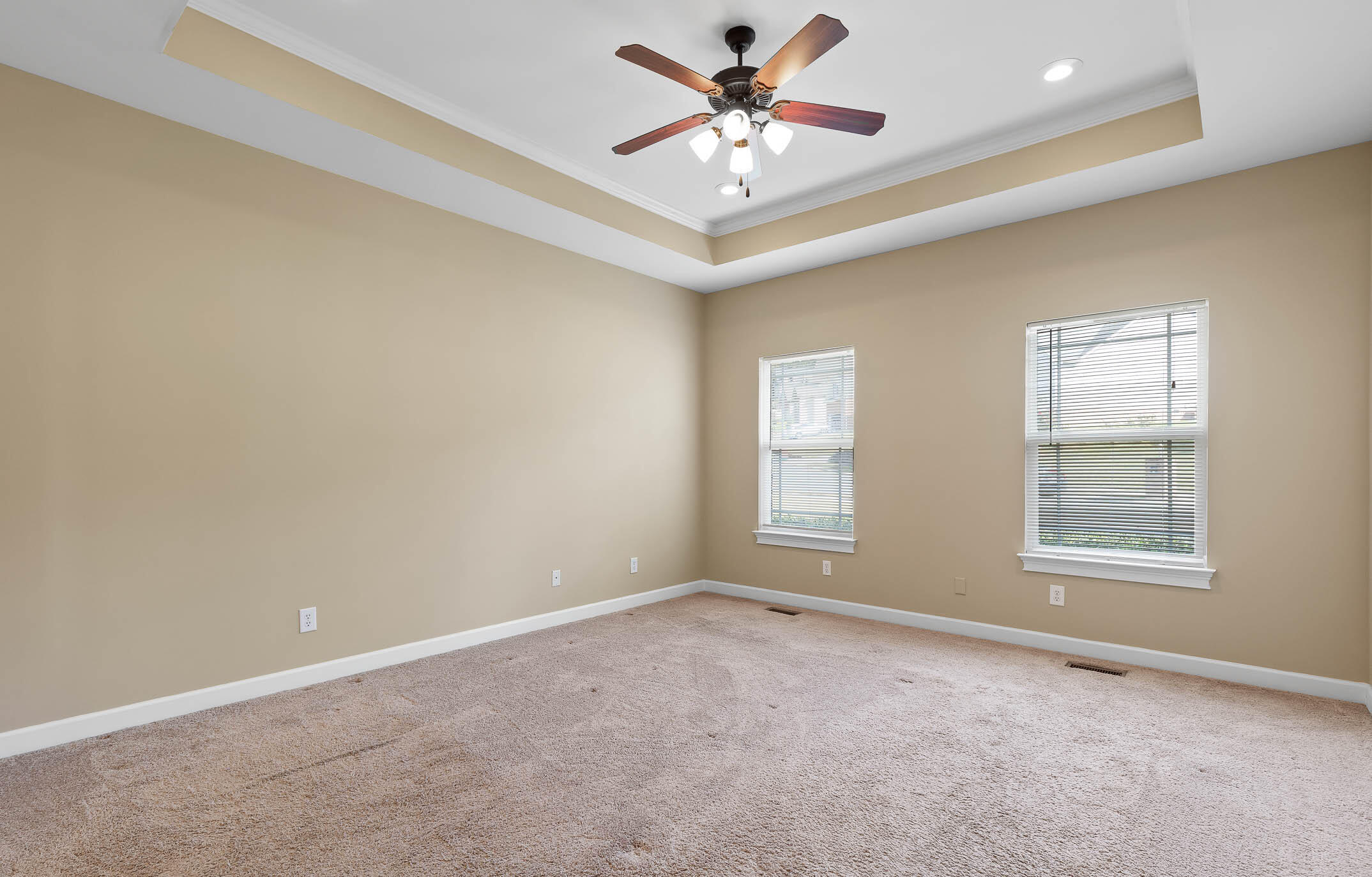 894 Windrush Loop