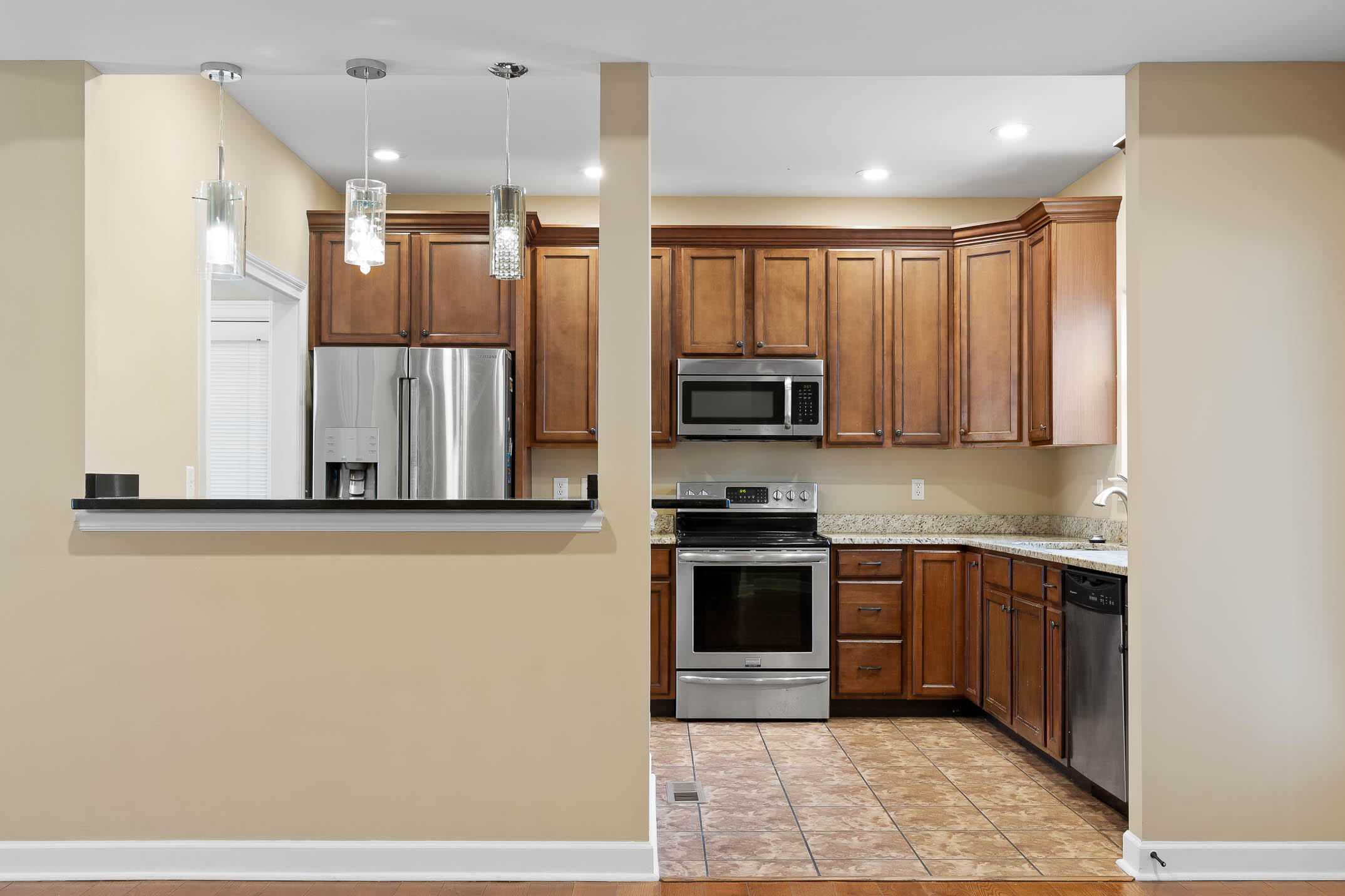 894 Windrush Loop