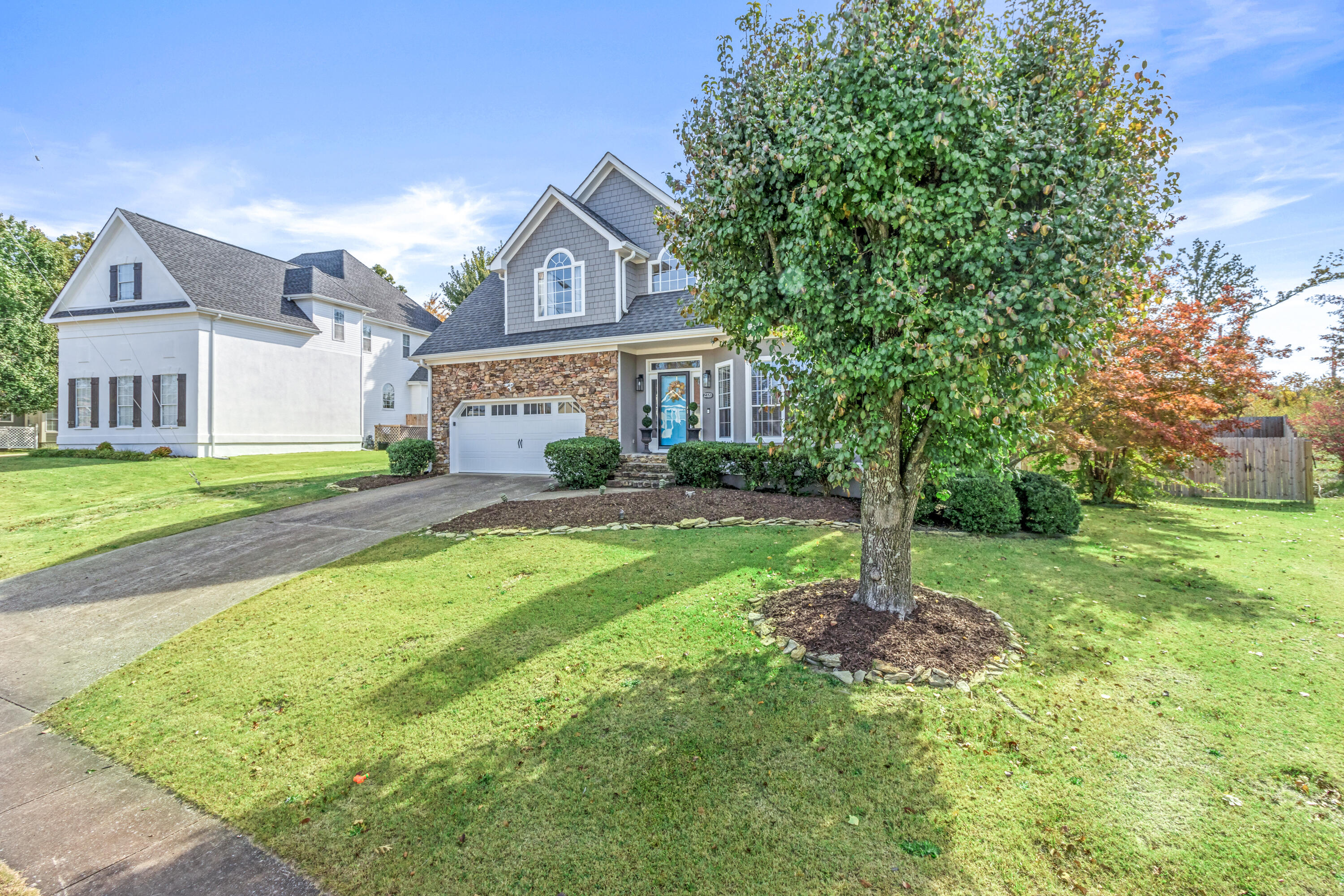 2320 Laurelton Creek Lane