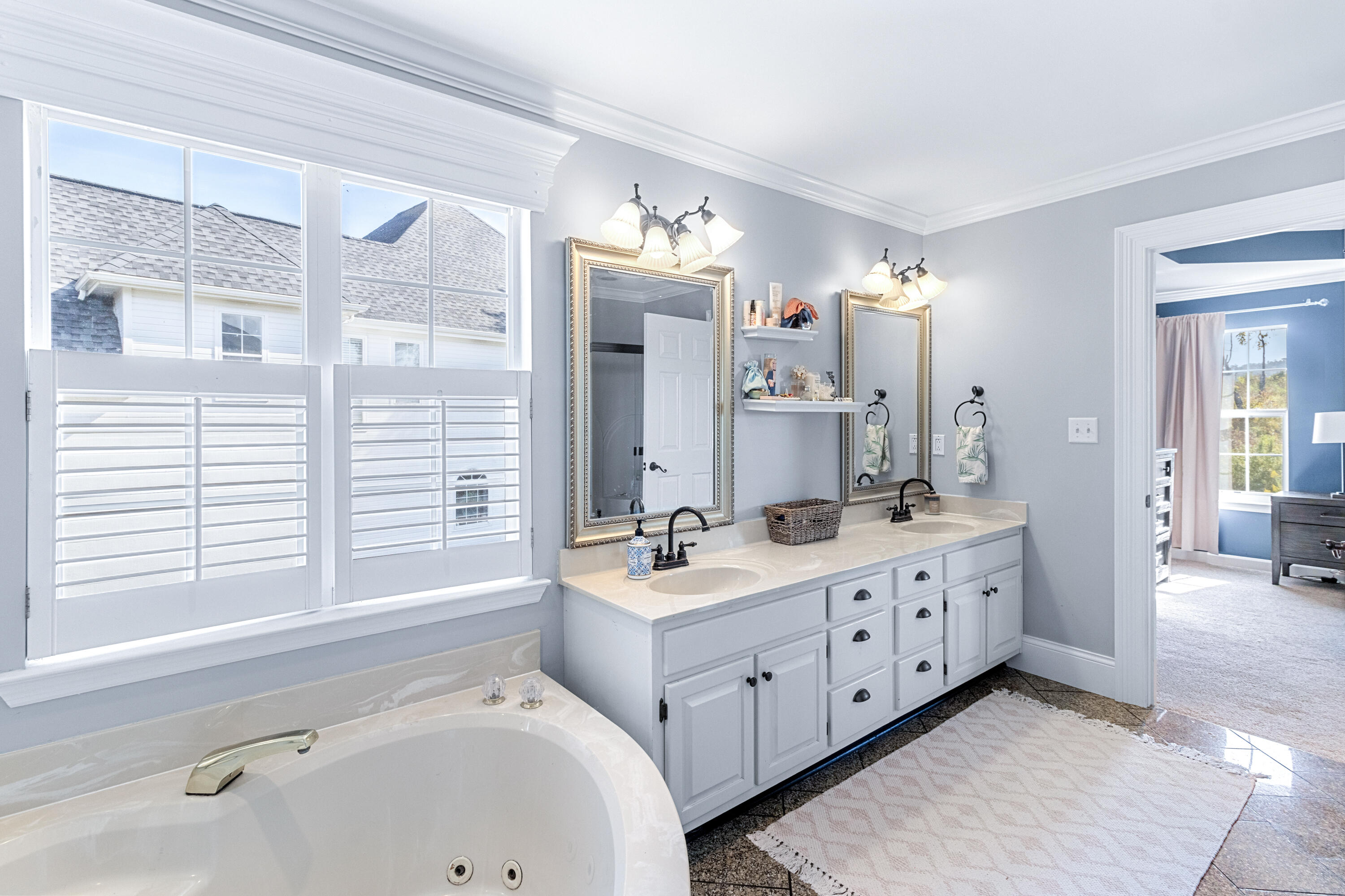 2320 Laurelton Creek Lane