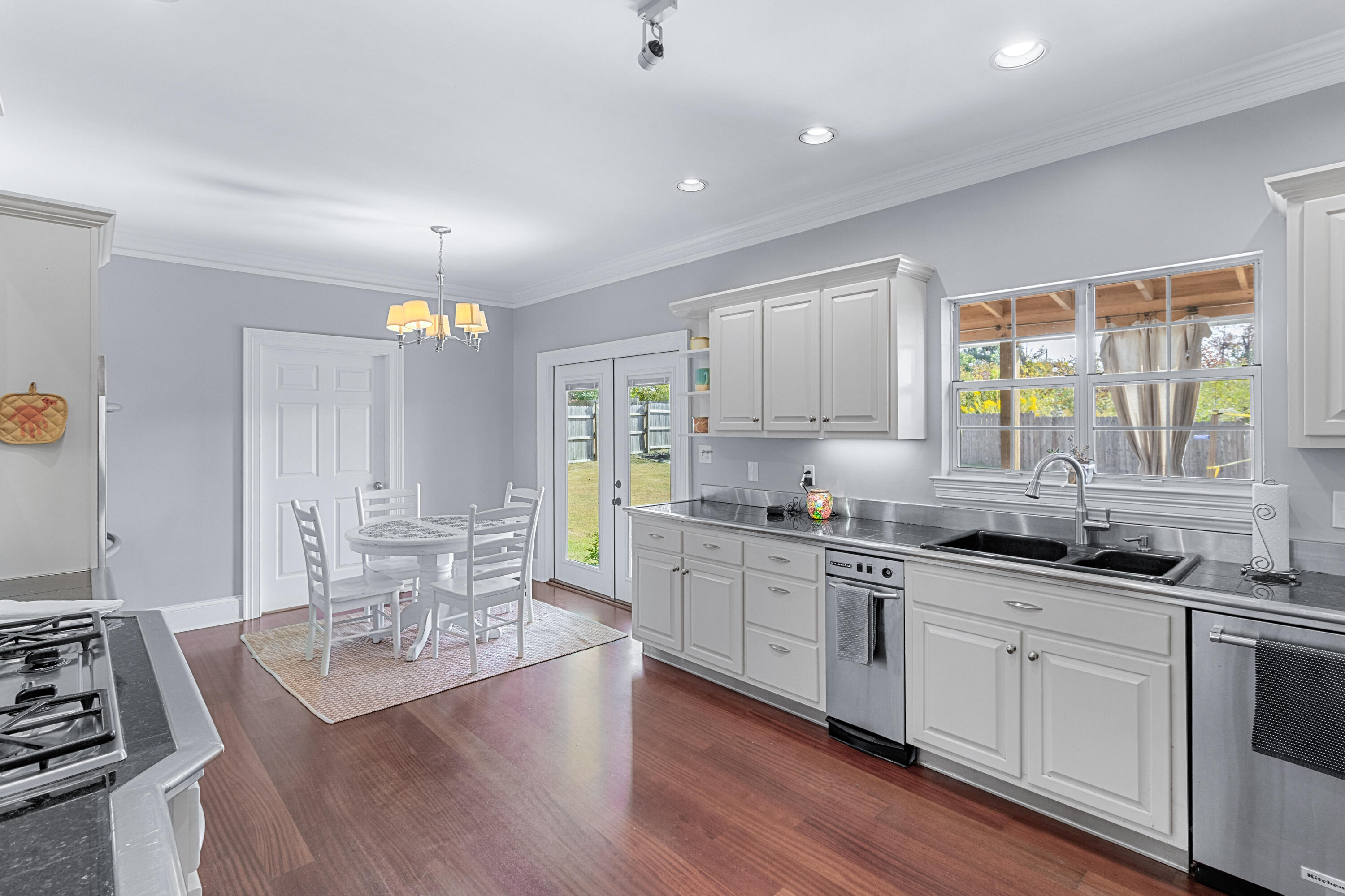 2320 Laurelton Creek Lane
