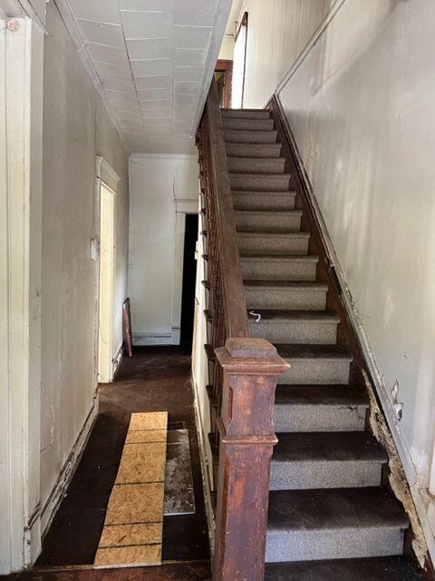 809 Fairview Avenue