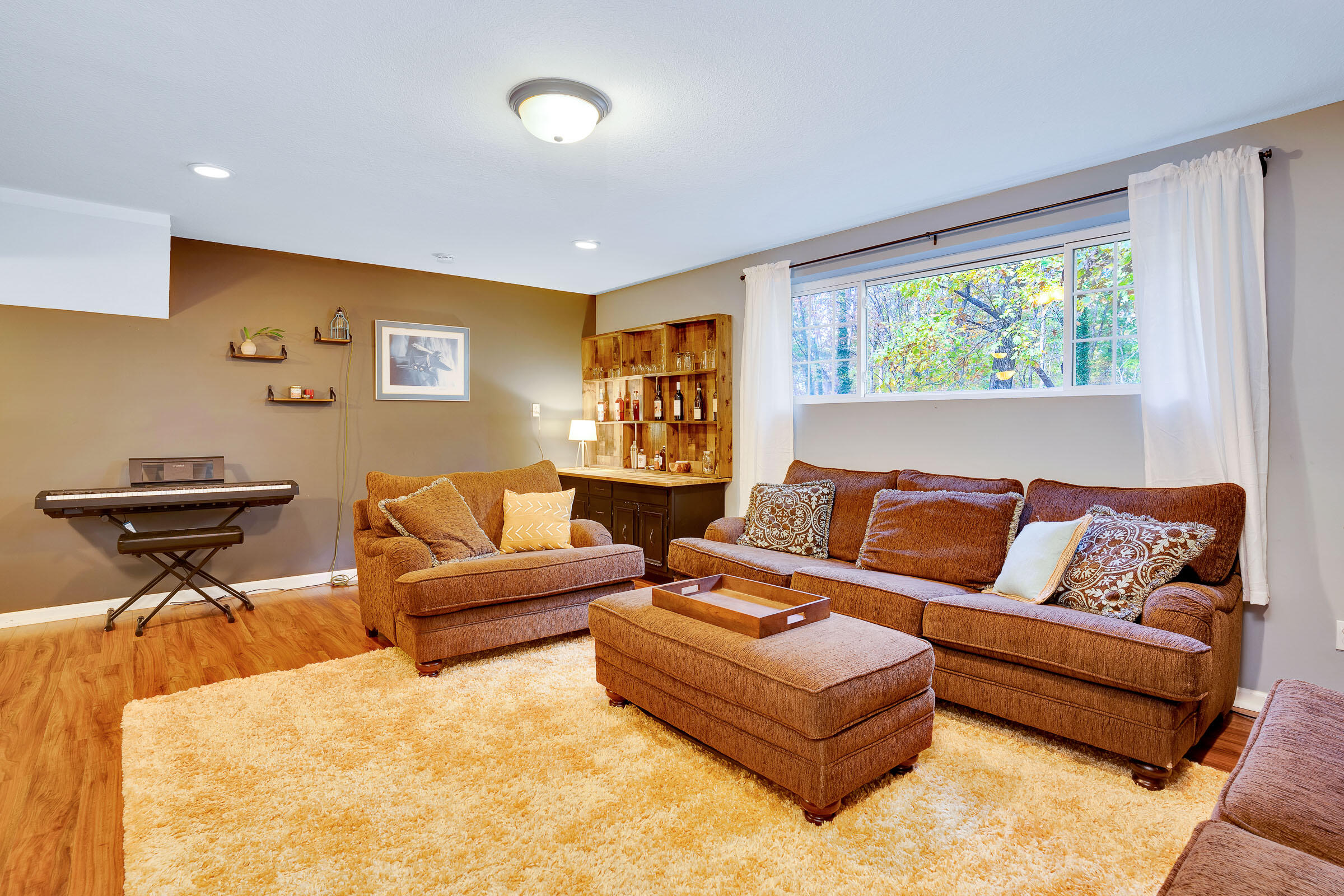 921 Dunsinane Road