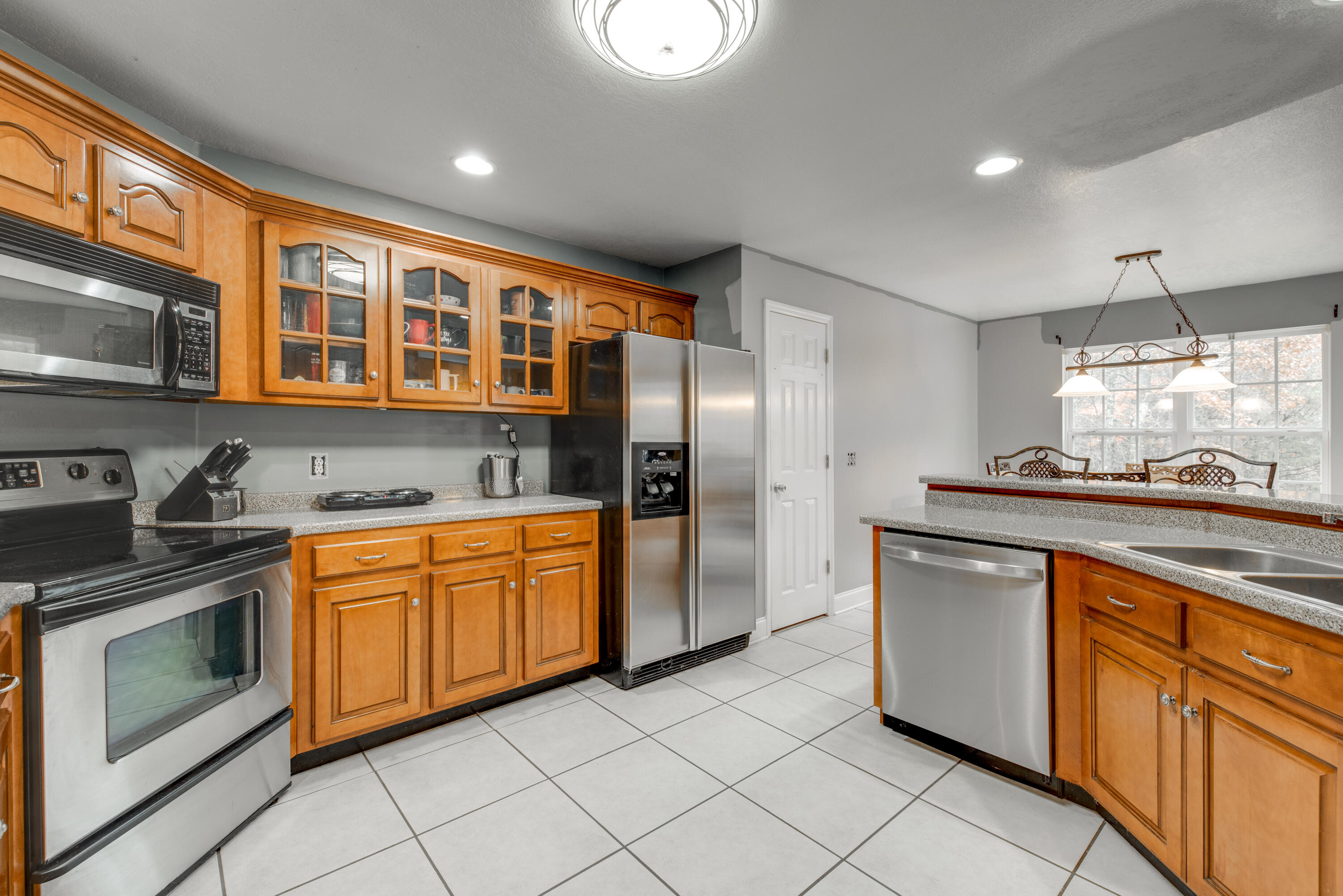 9886 Maude Lane
