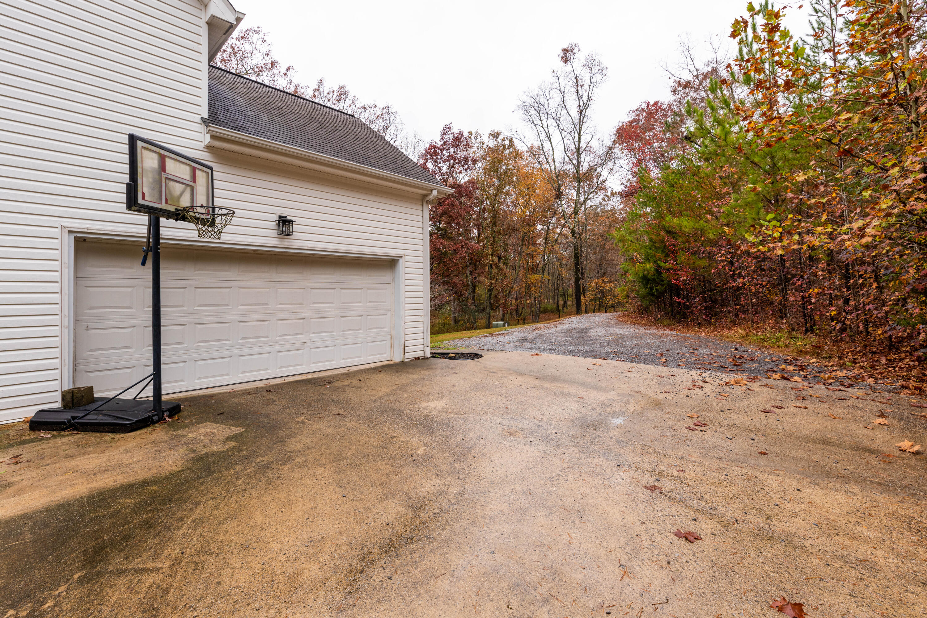 9886 Maude Lane
