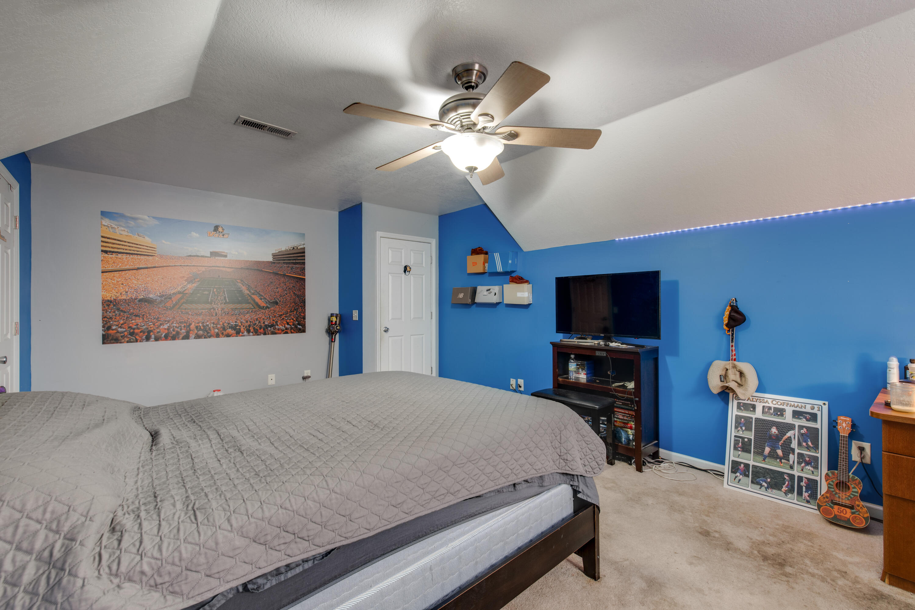 9886 Maude Lane