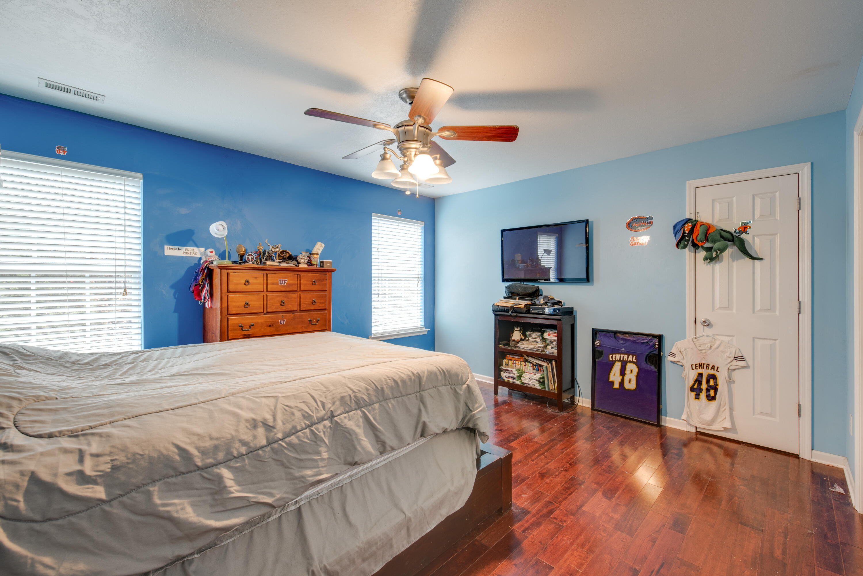 9886 Maude Lane