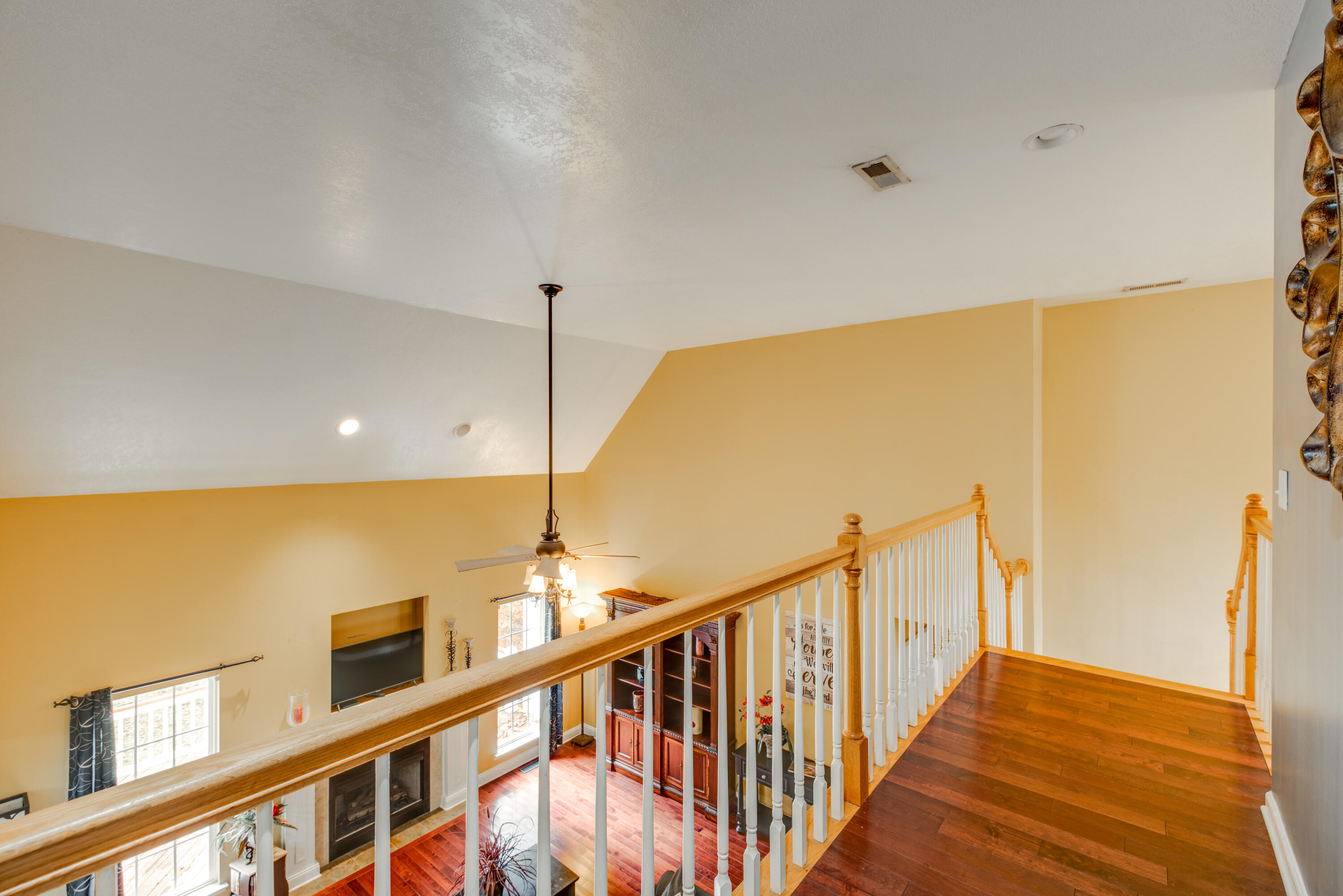 9886 Maude Lane