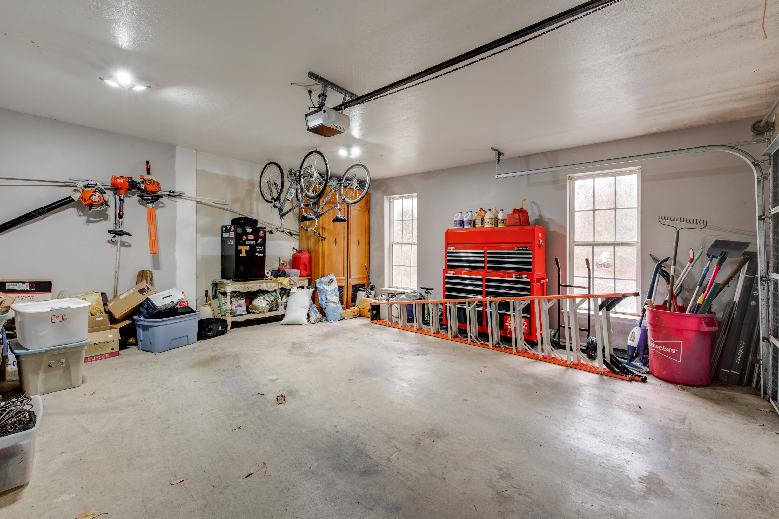 9886 Maude Lane