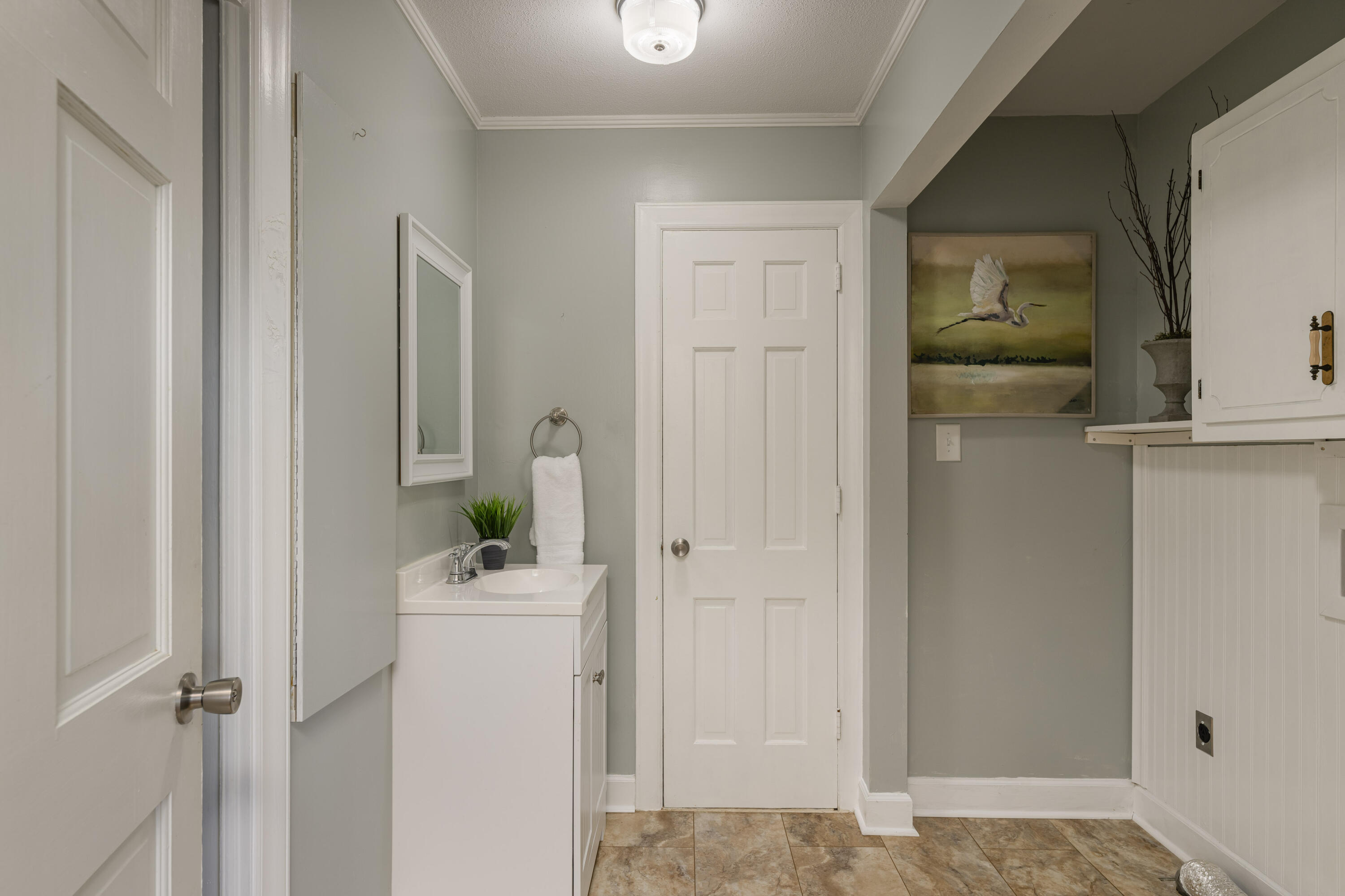 1503 Bunker Hill Drive