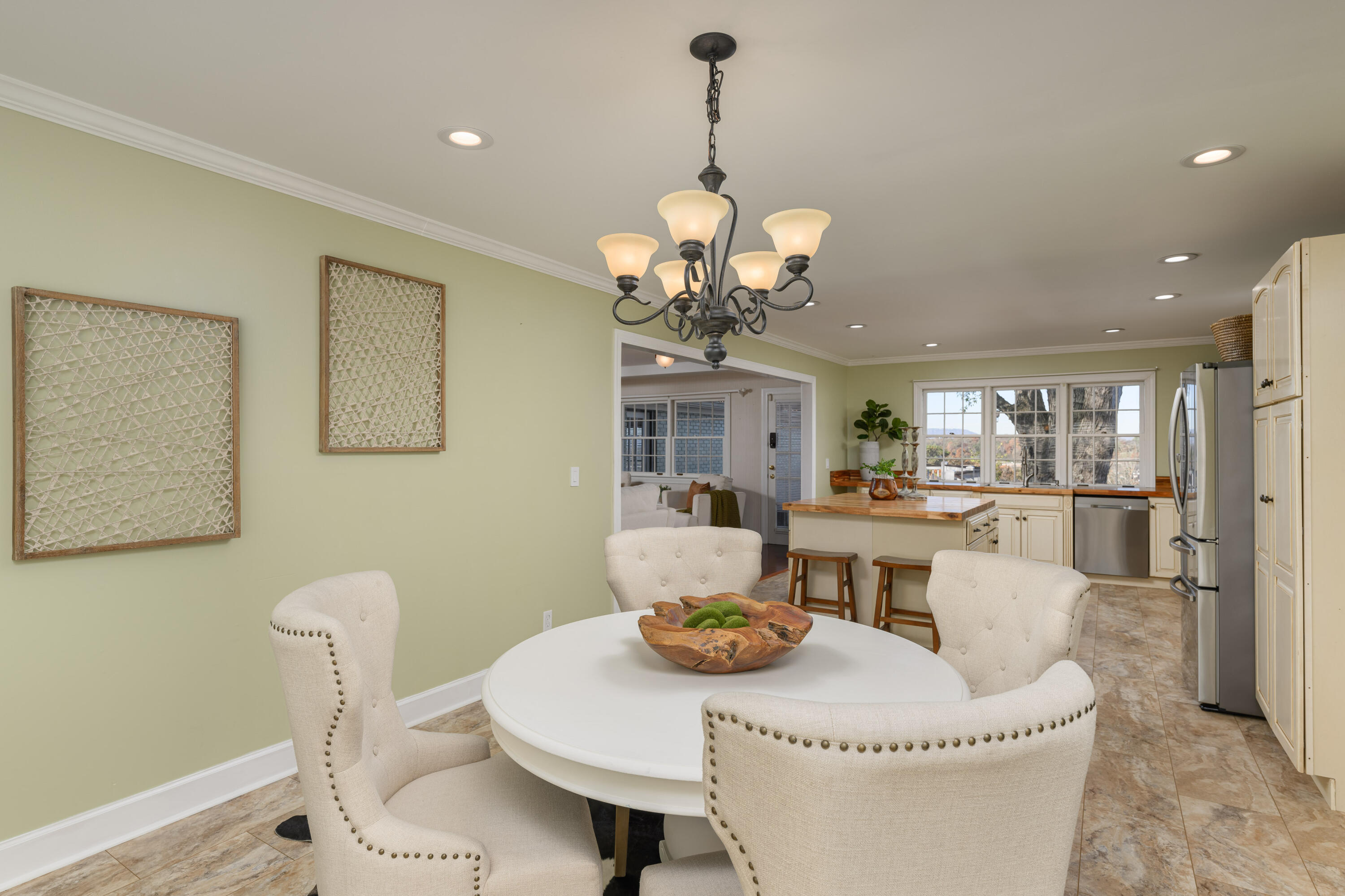 1503 Bunker Hill Drive