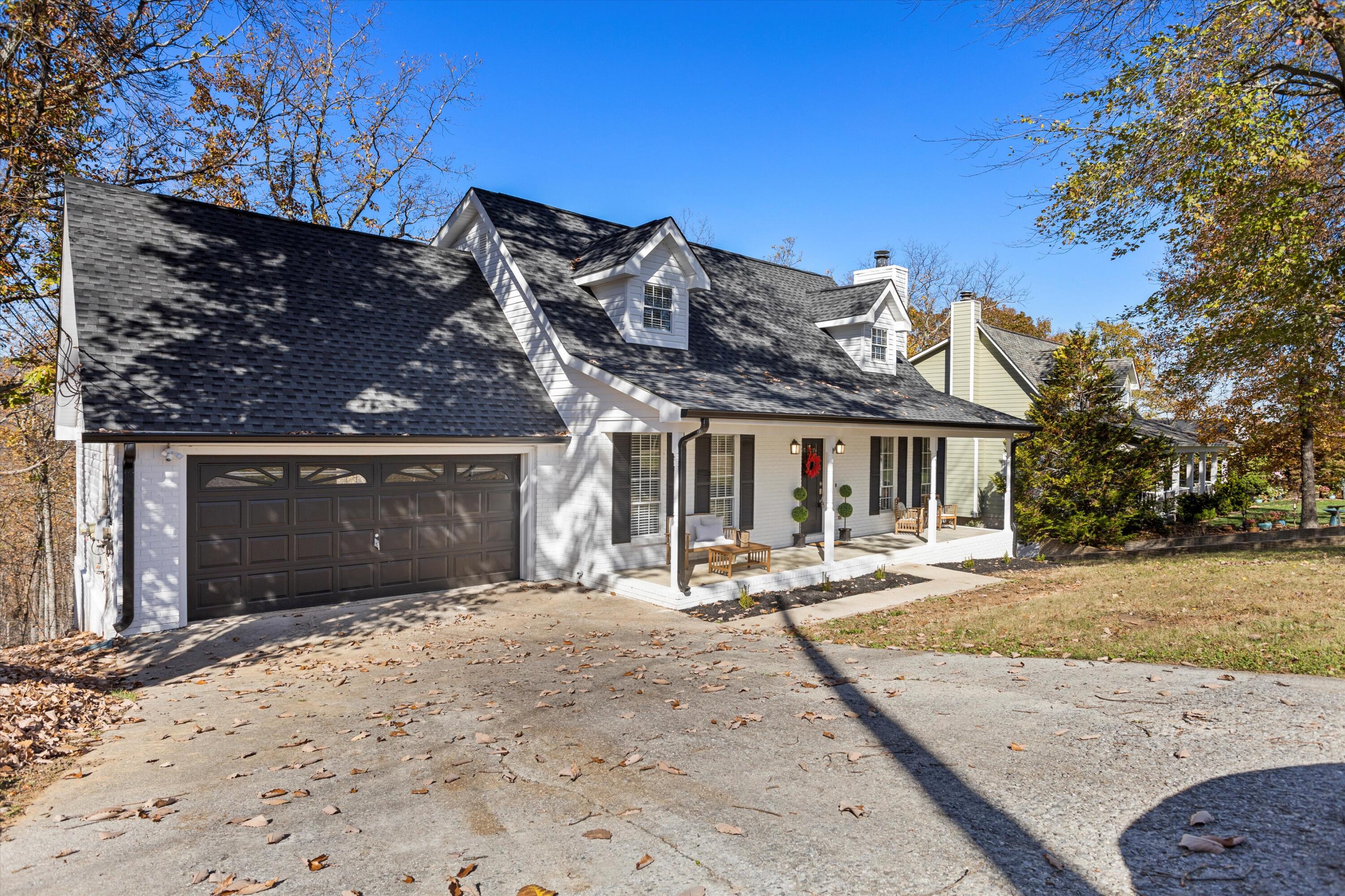 5979 Crestview Drive