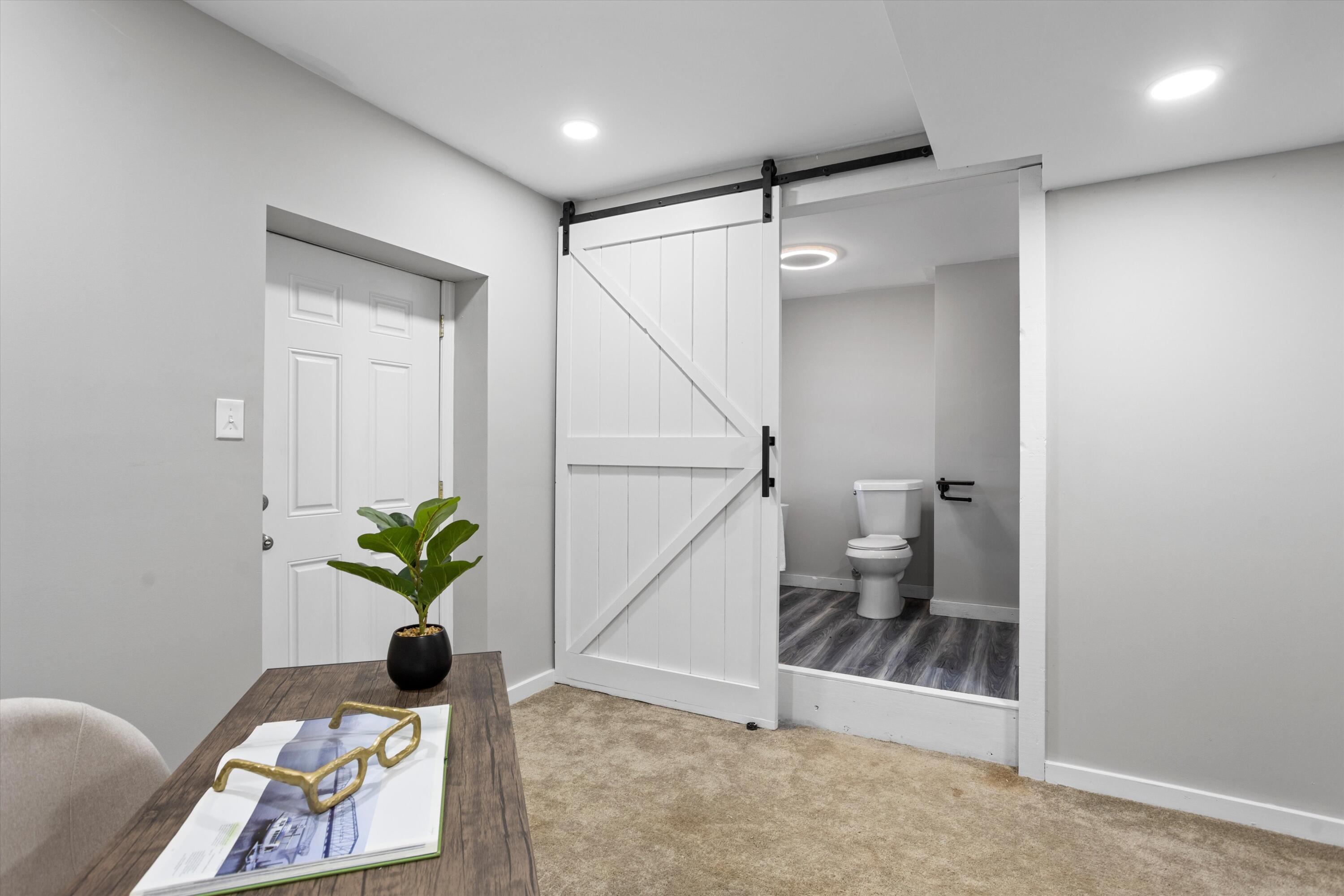 5979 Crestview Drive