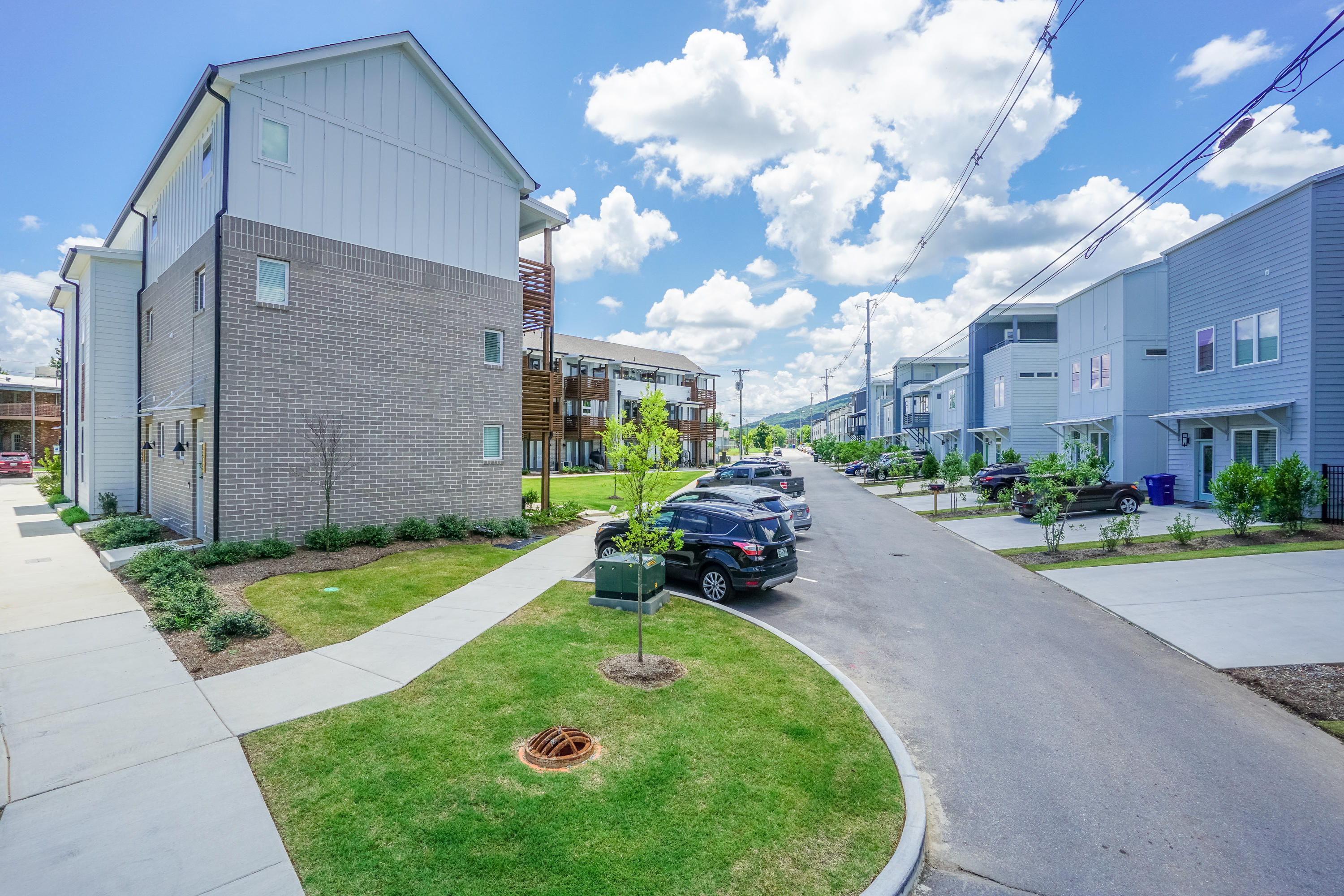 3055 Saint Elmo Avenue, 13
