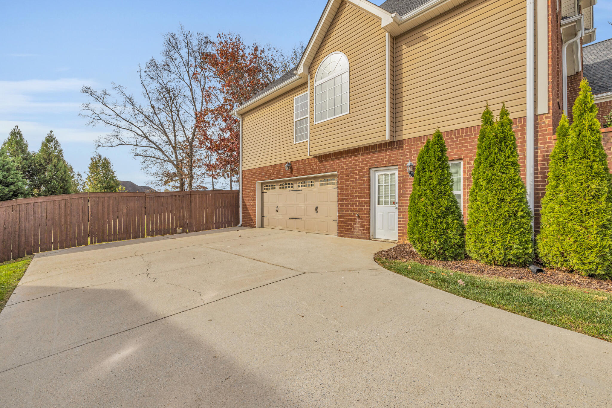 10027 Meadowstone Drive