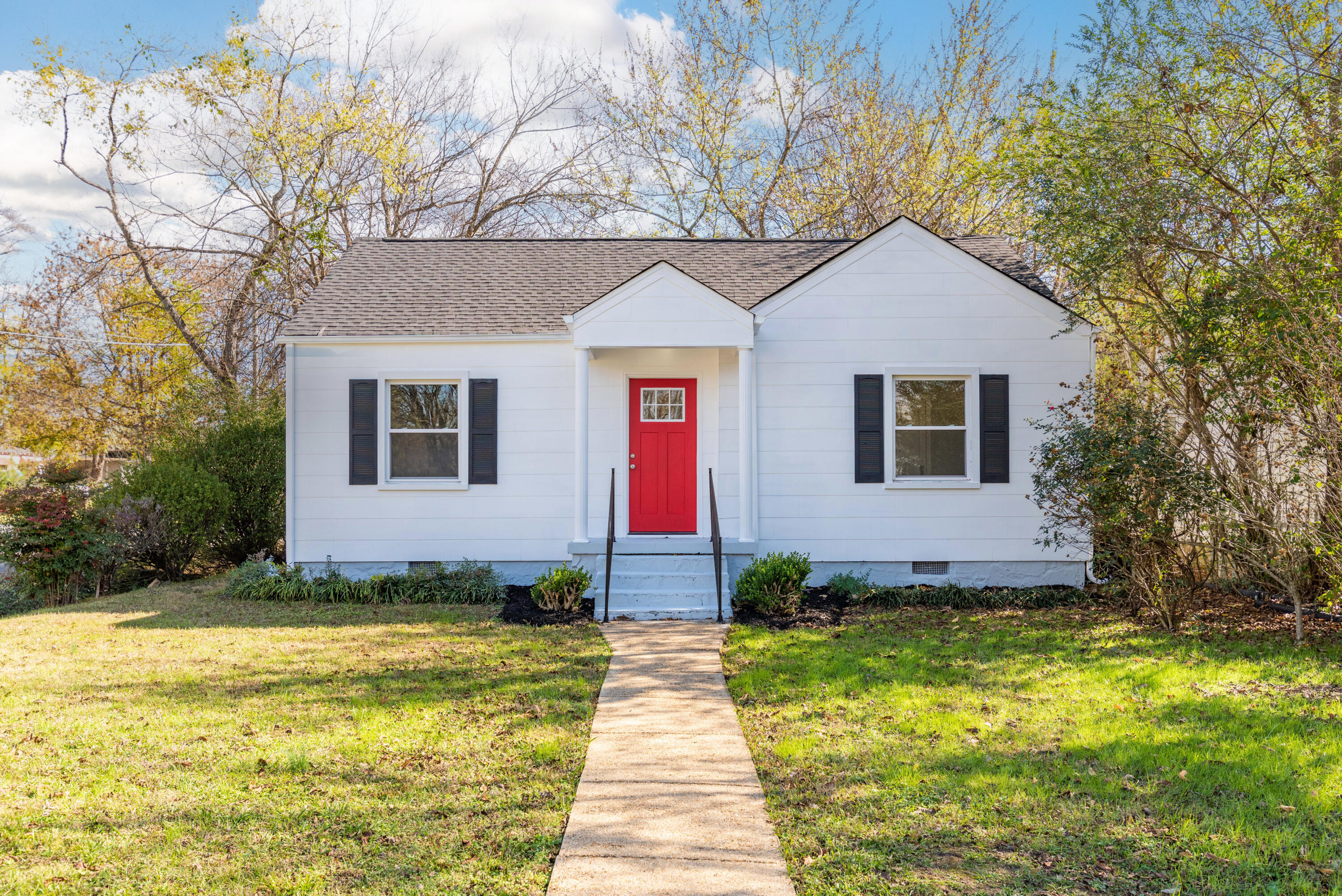 1400 Sunnyfield Lane