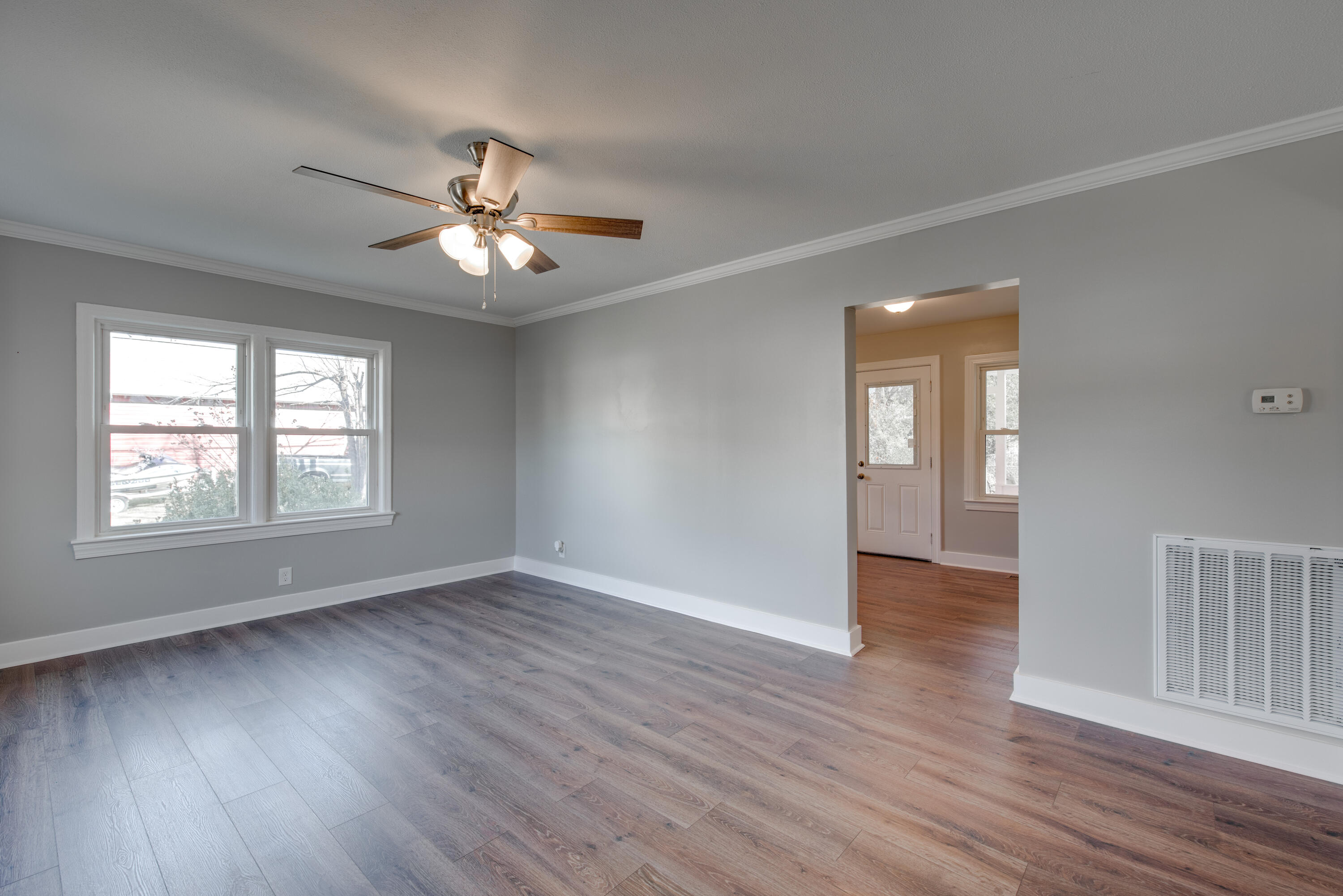 1400 Sunnyfield Lane