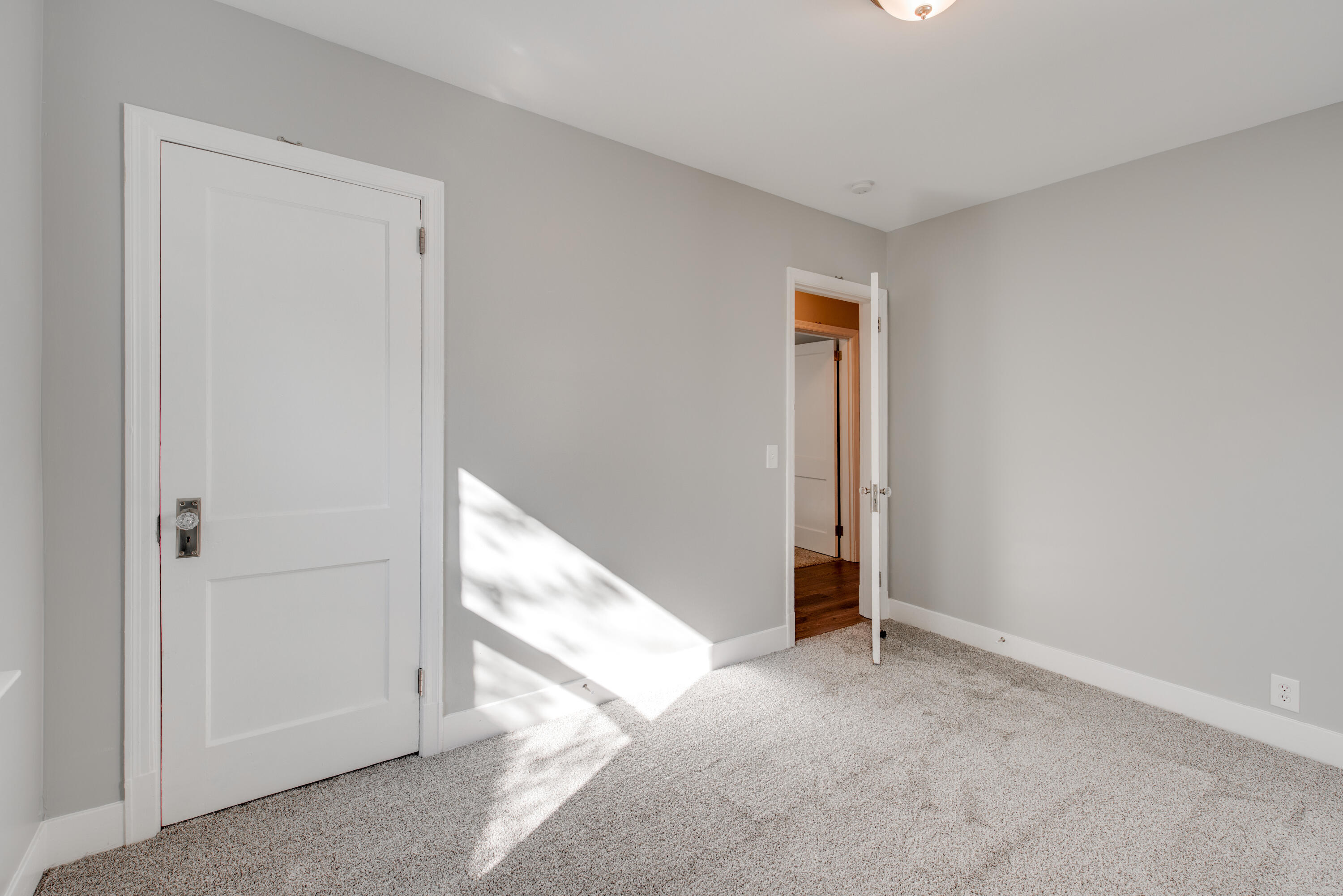 1400 Sunnyfield Lane