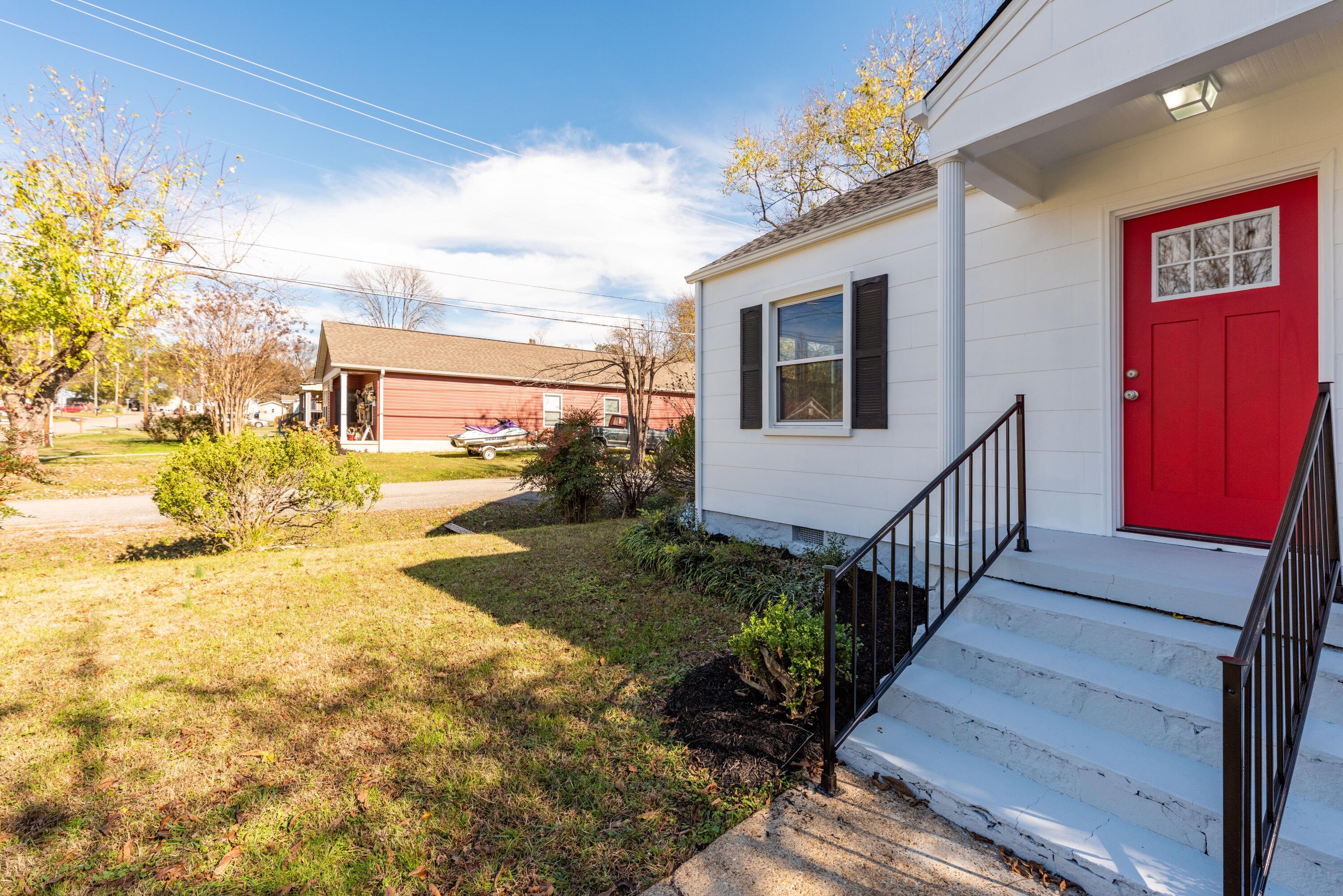 1400 Sunnyfield Lane