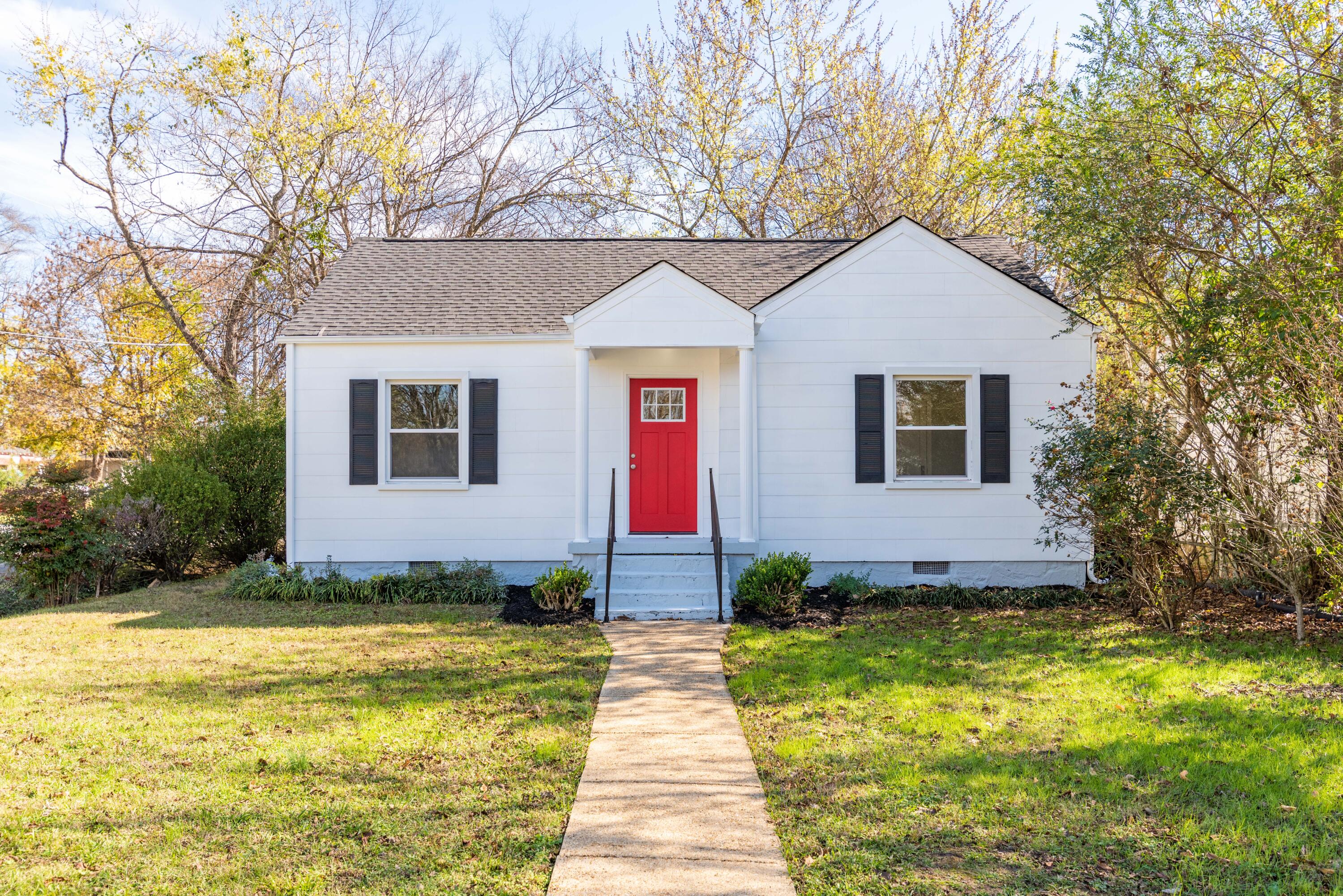 1400 Sunnyfield Lane