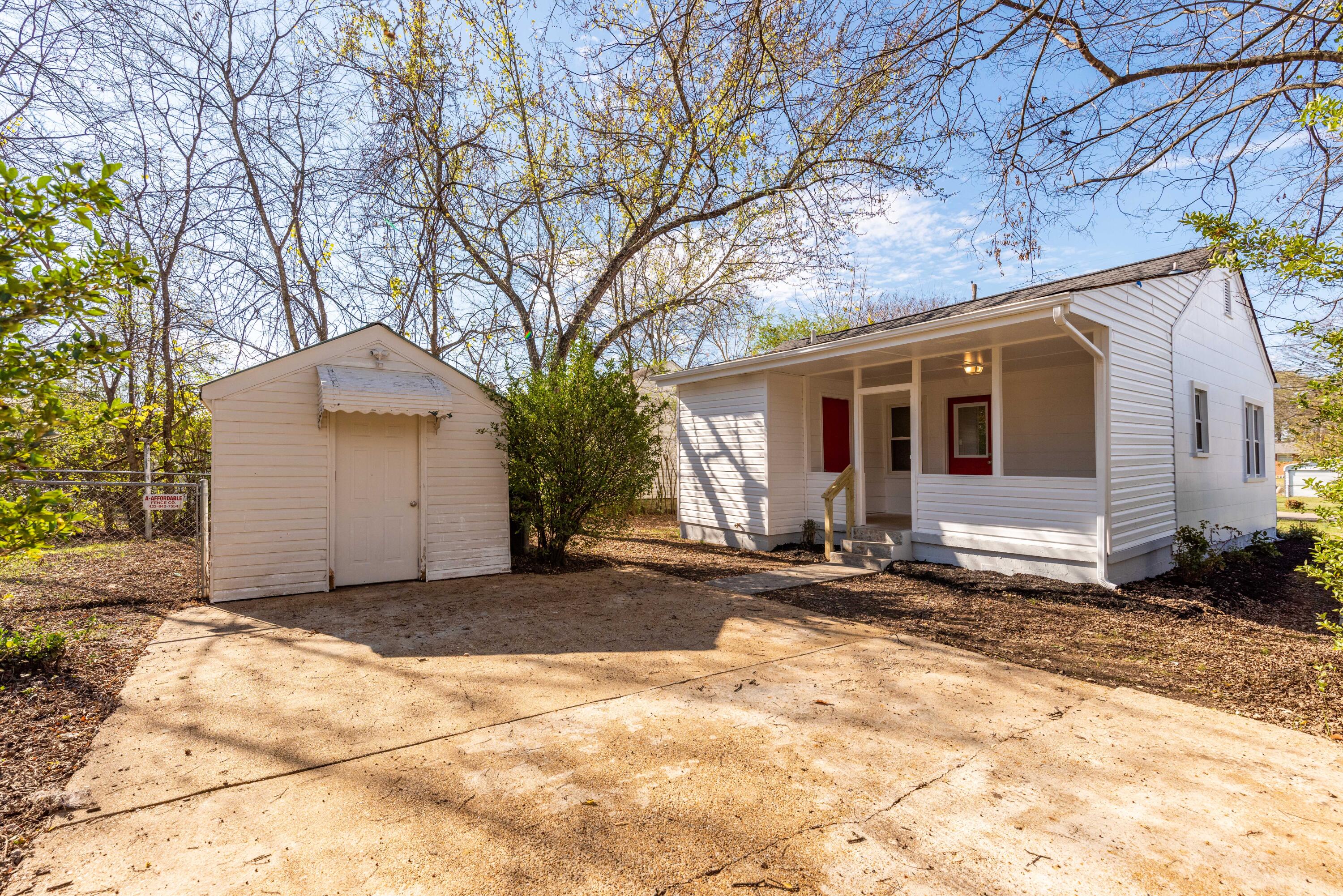 1400 Sunnyfield Lane