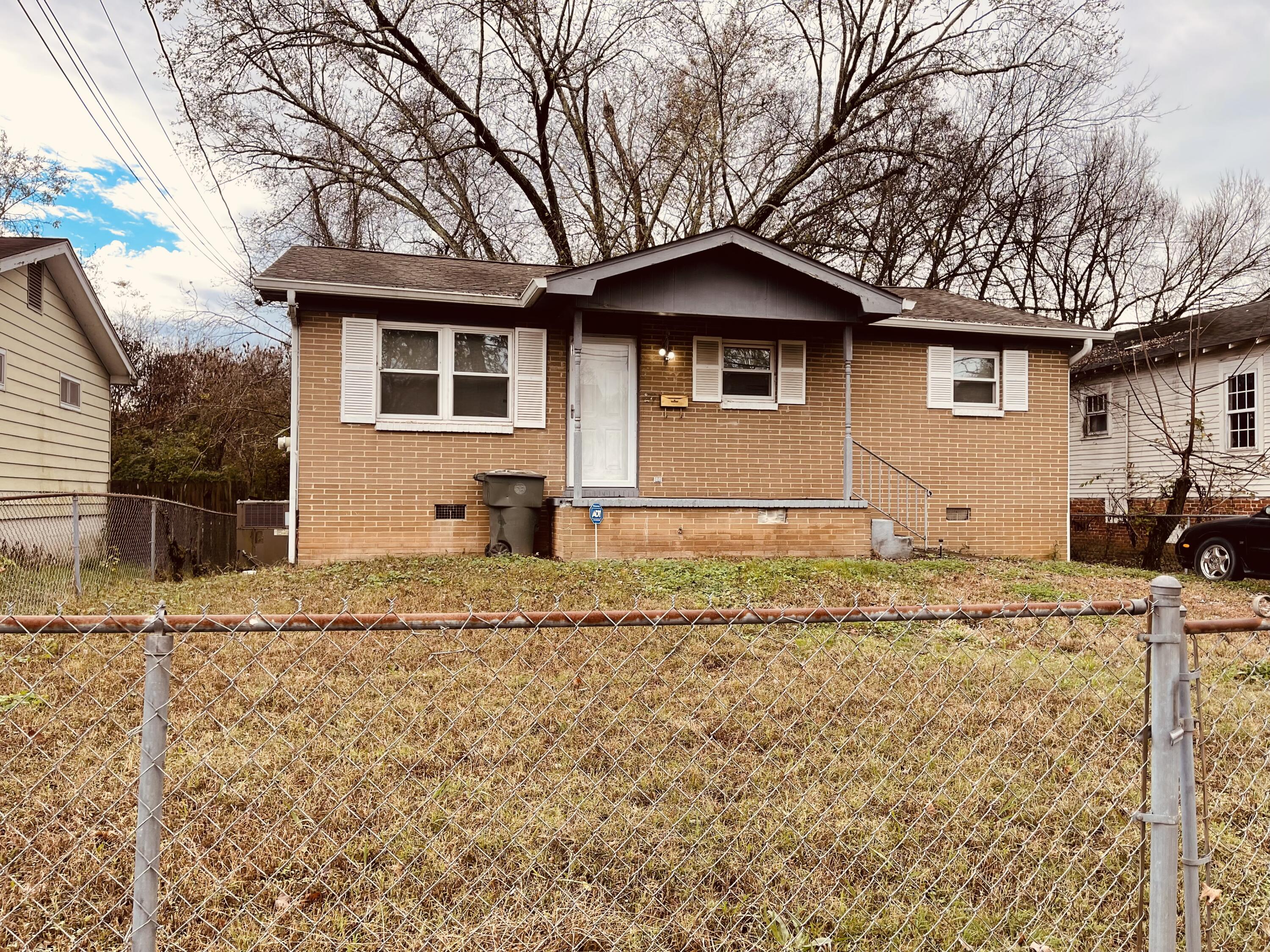 1122 E 33rd Street