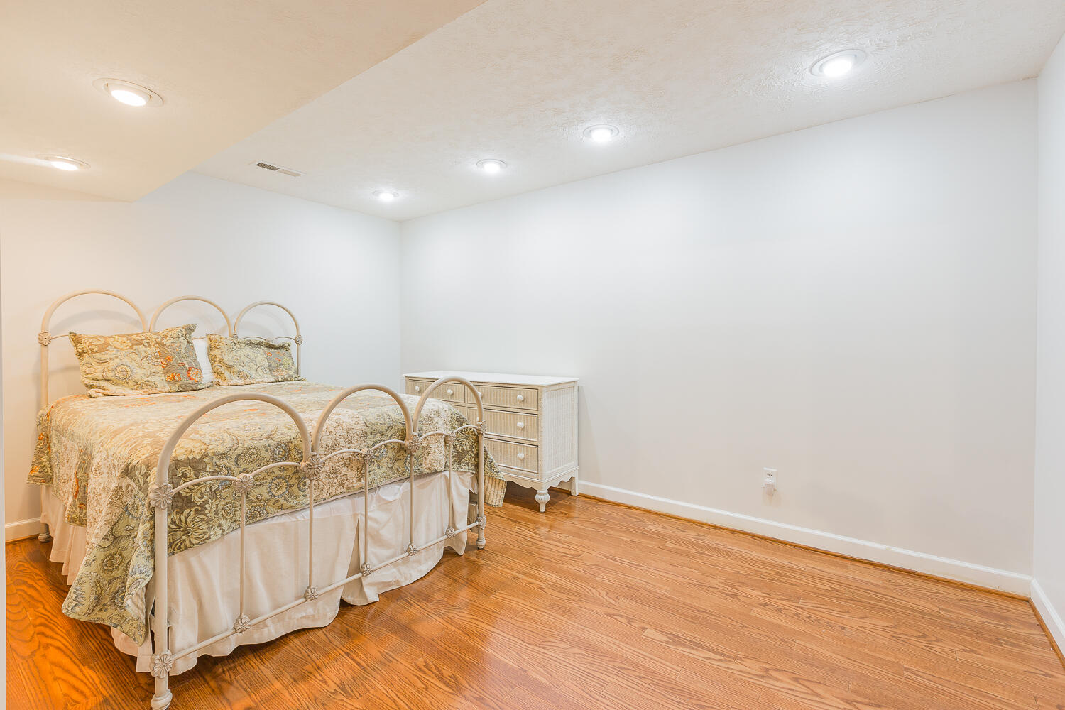 6117 Blue Ash Drive