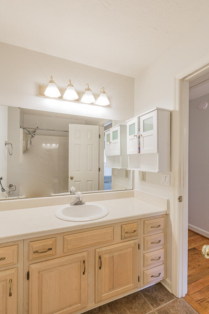 6117 Blue Ash Drive