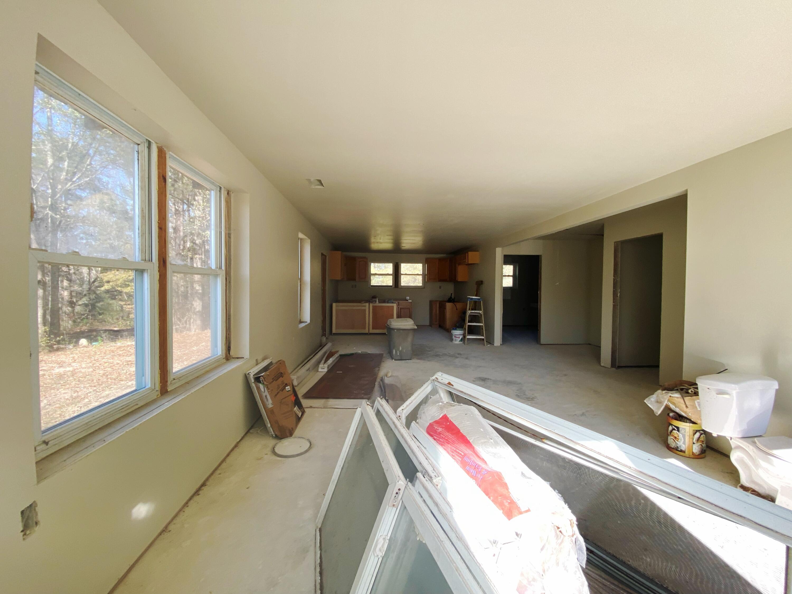 140 Old Lee School Road, LaFayette