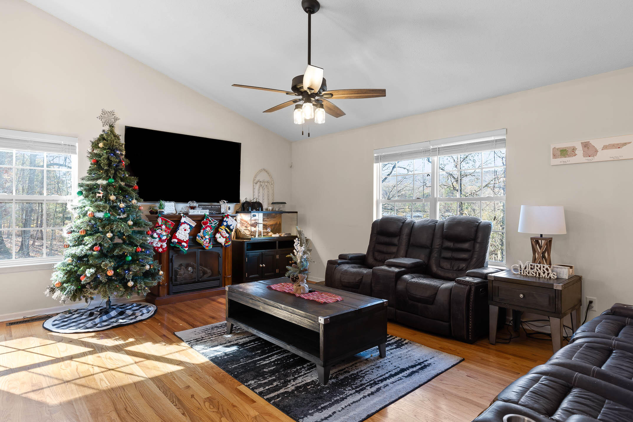 10464 Card Road