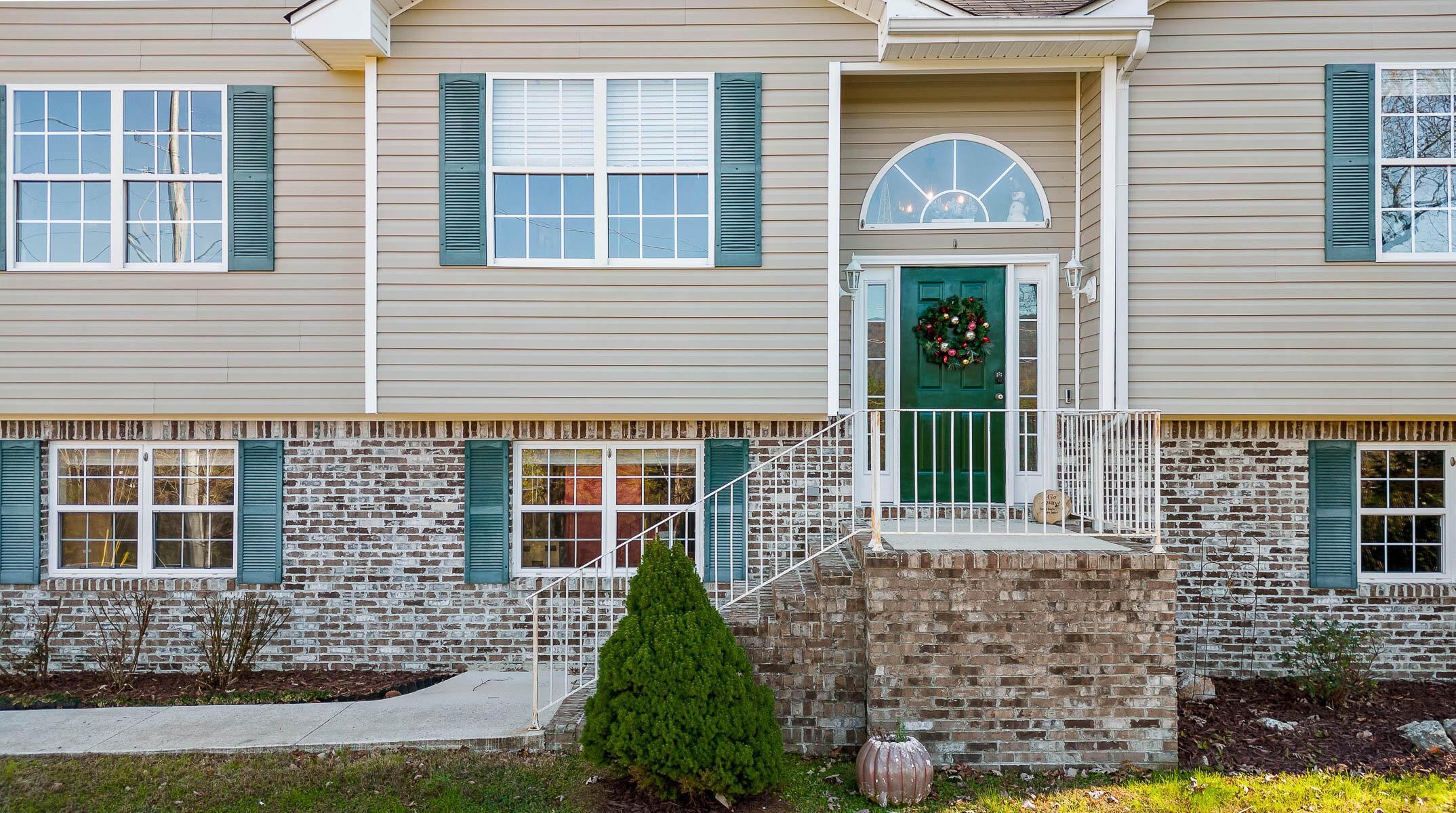 10464 Card Road