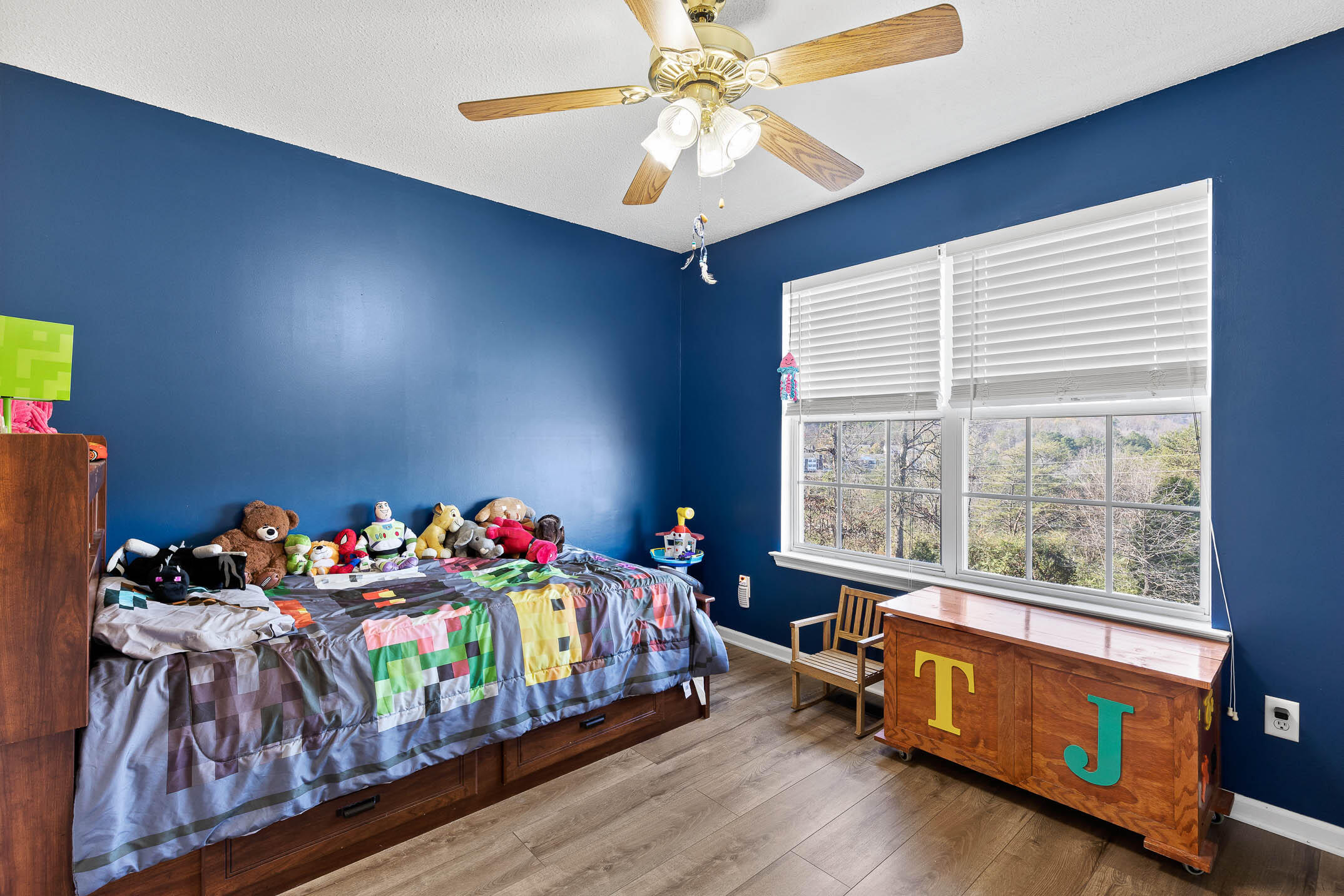 10464 Card Road