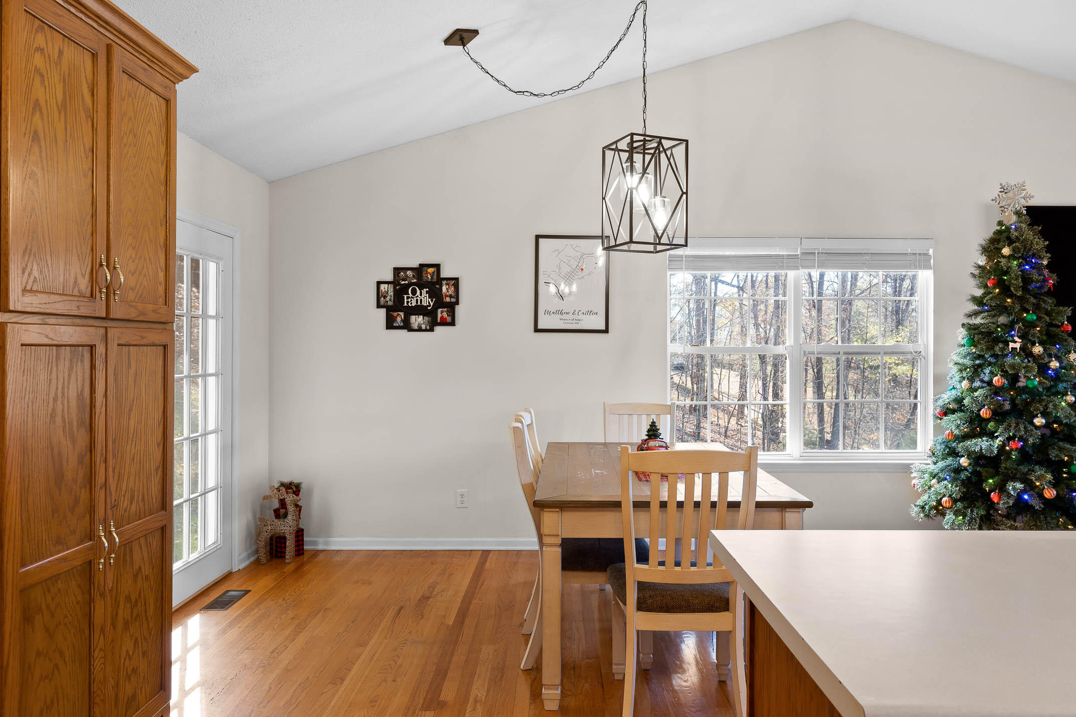 10464 Card Road