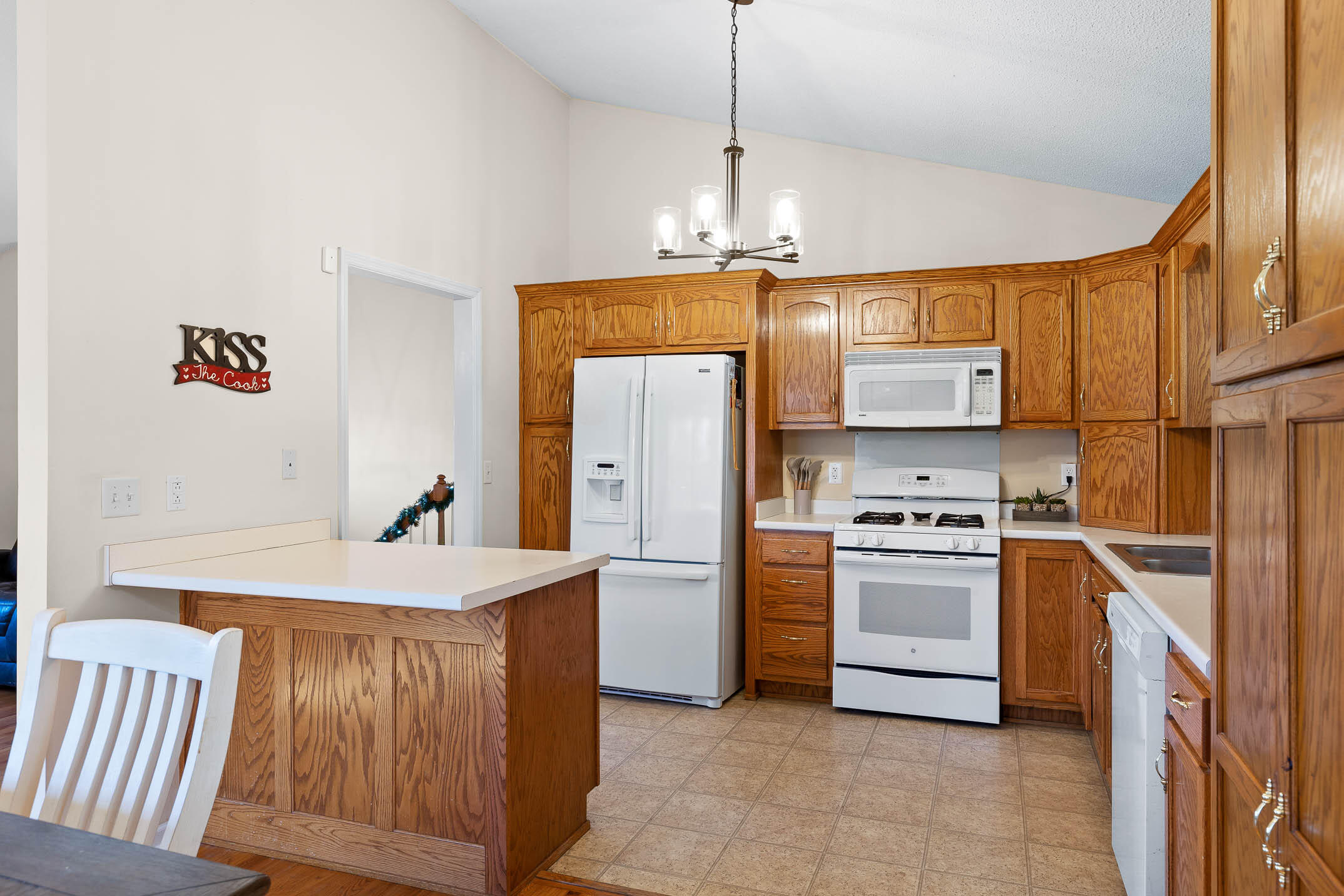 10464 Card Road