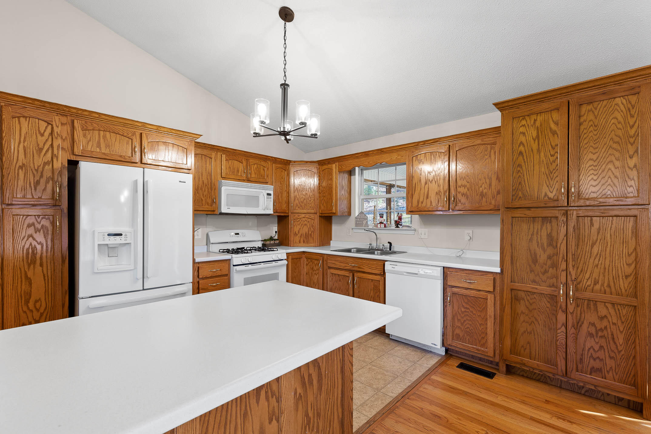 10464 Card Road