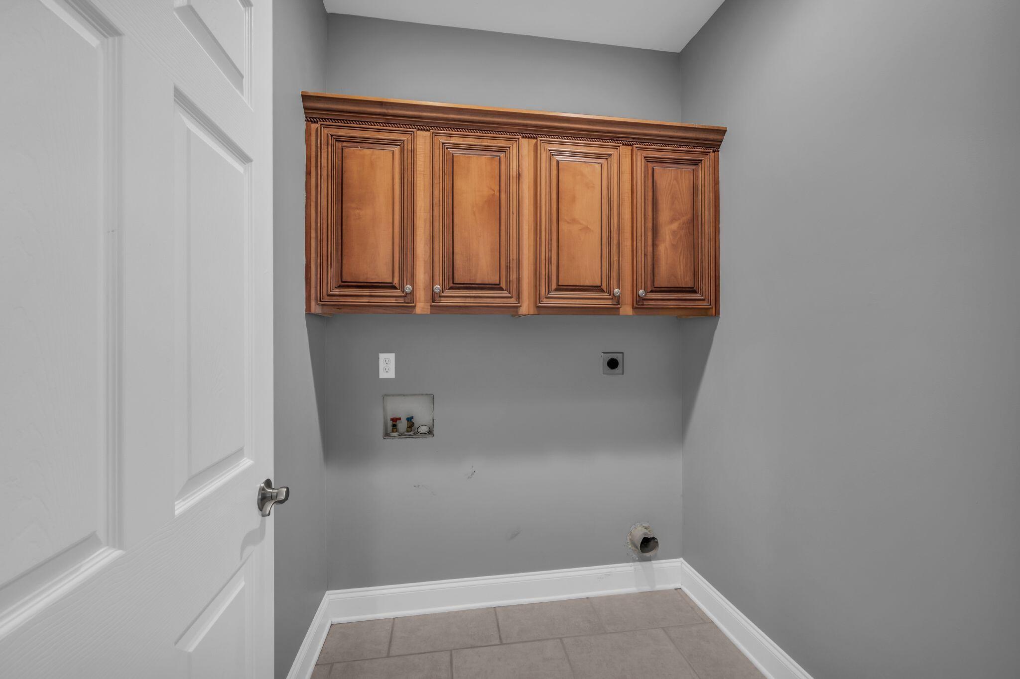 14 Hunting Ridge Circle