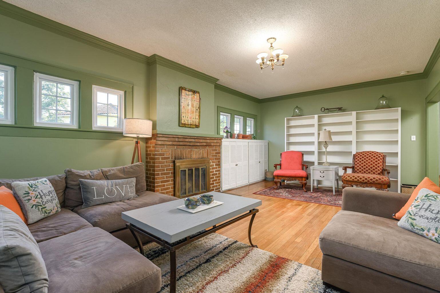 3308 Alta Vista Drive