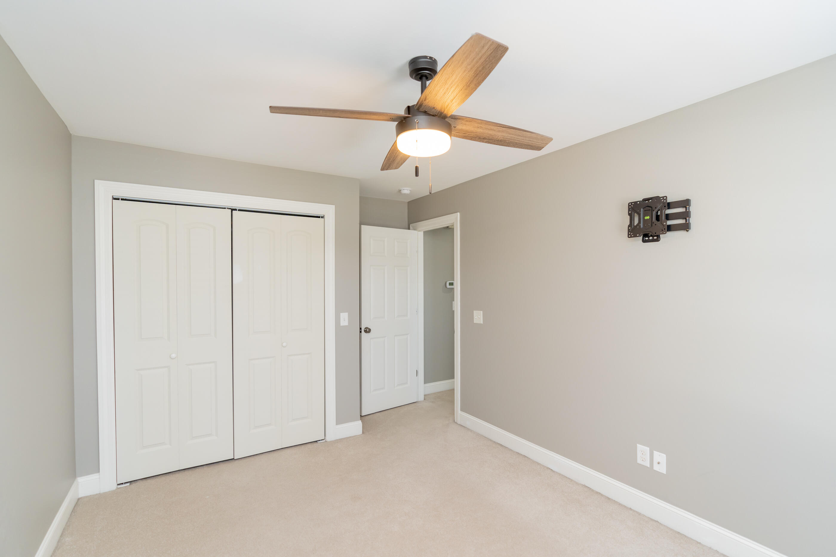 1084 Meeting Place