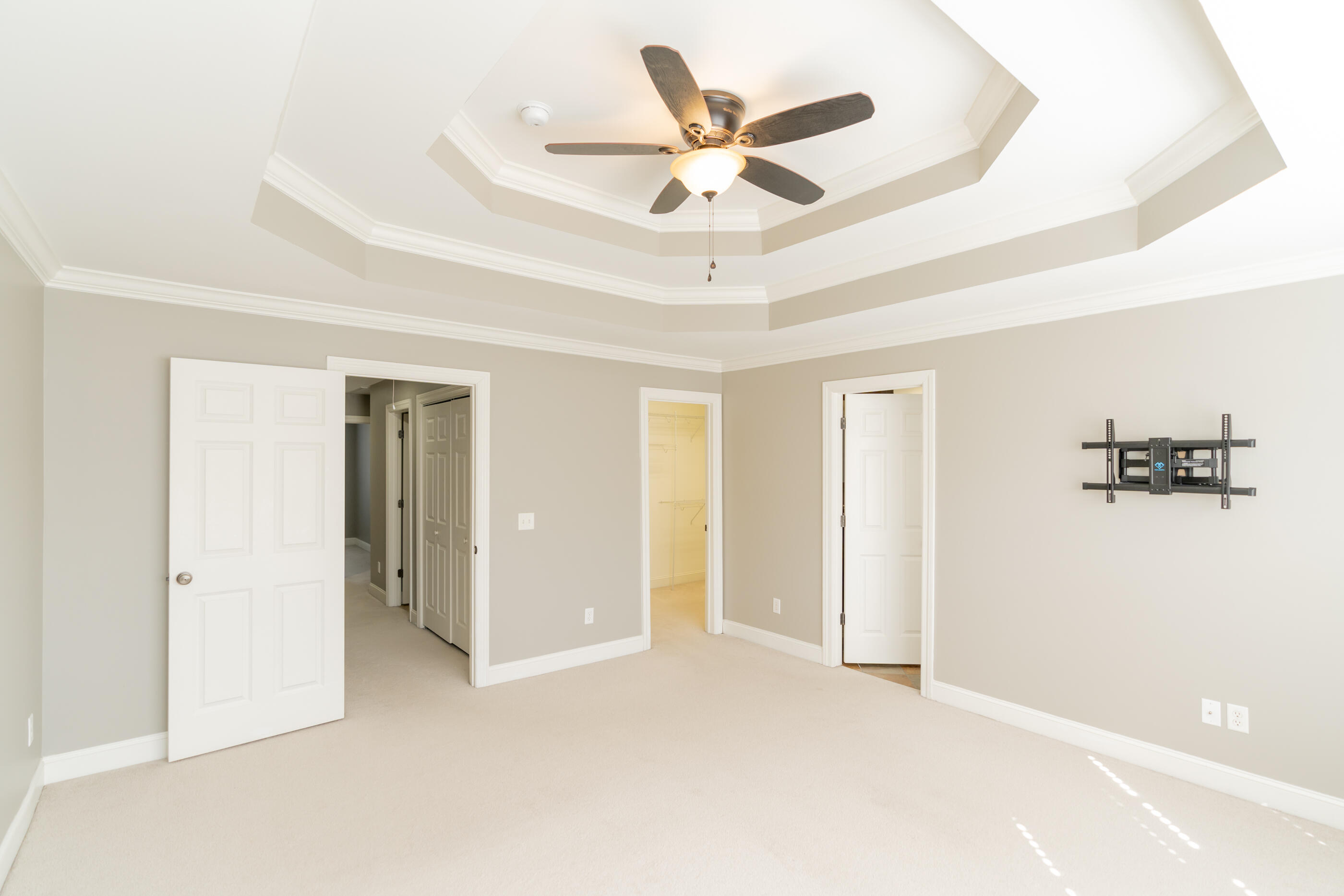 1084 Meeting Place