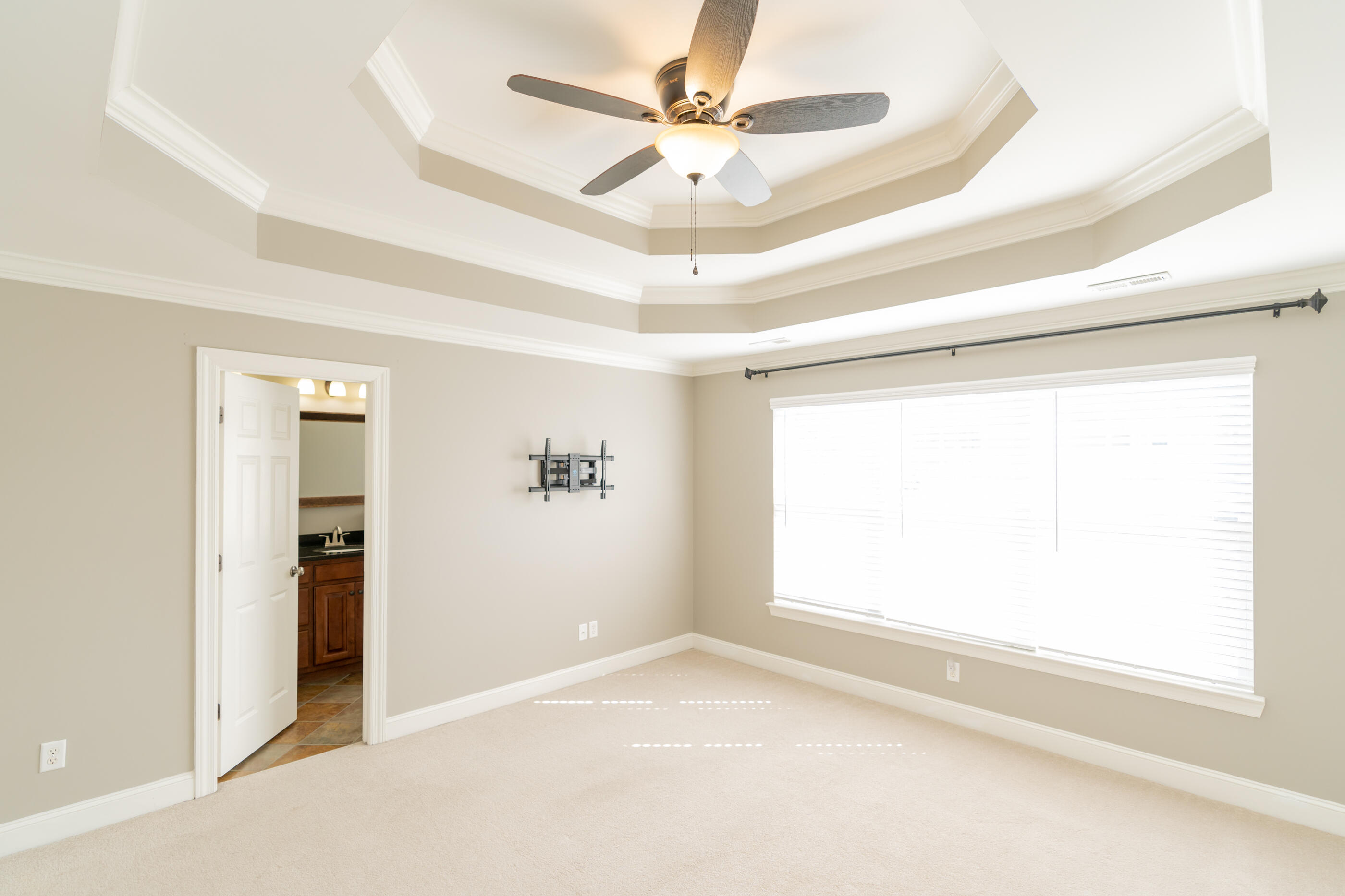 1084 Meeting Place